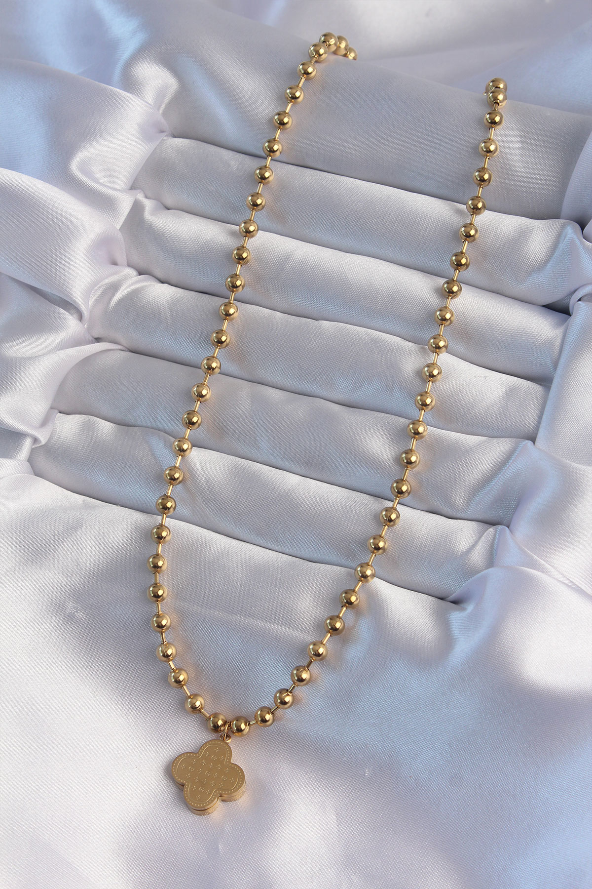 316L Çelik Top Zincirli Gold Renk İşlemeli Yonca Model Kolye - TJ