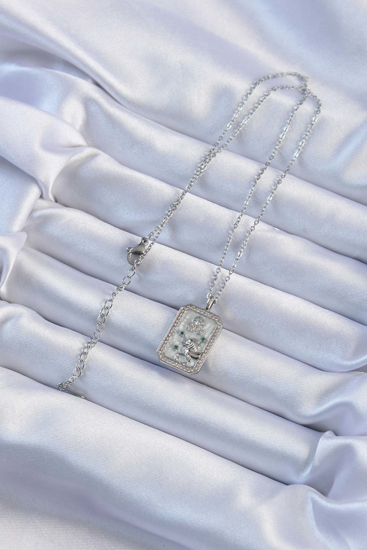 316L Çelik Zincir Gümüş Renk Zirkon Taşlı Aslan Figürlü Tarot Kol