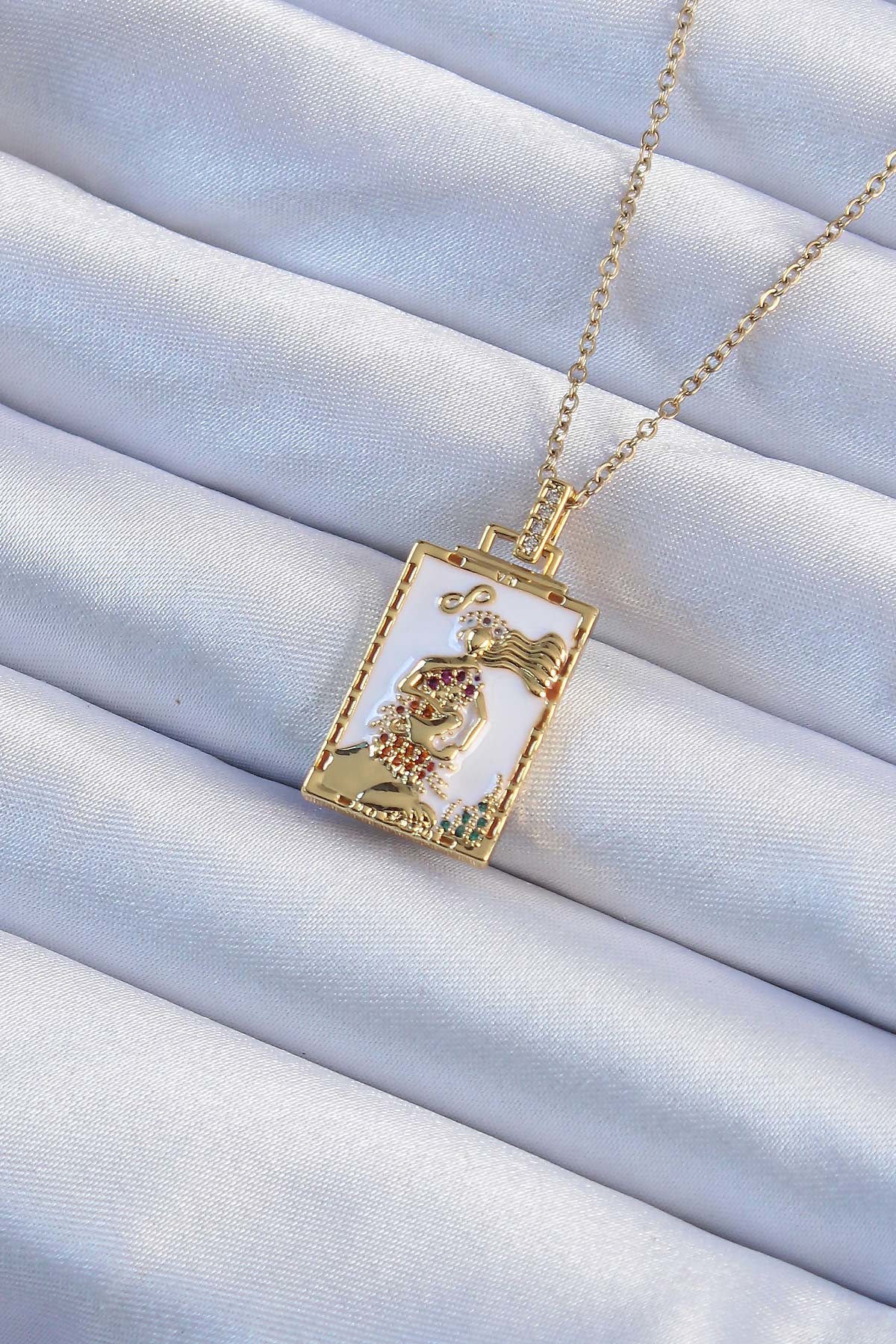 316L Çelik Zincir Altın Renk Beyaz Mineli Tarot Kolye SL8745
