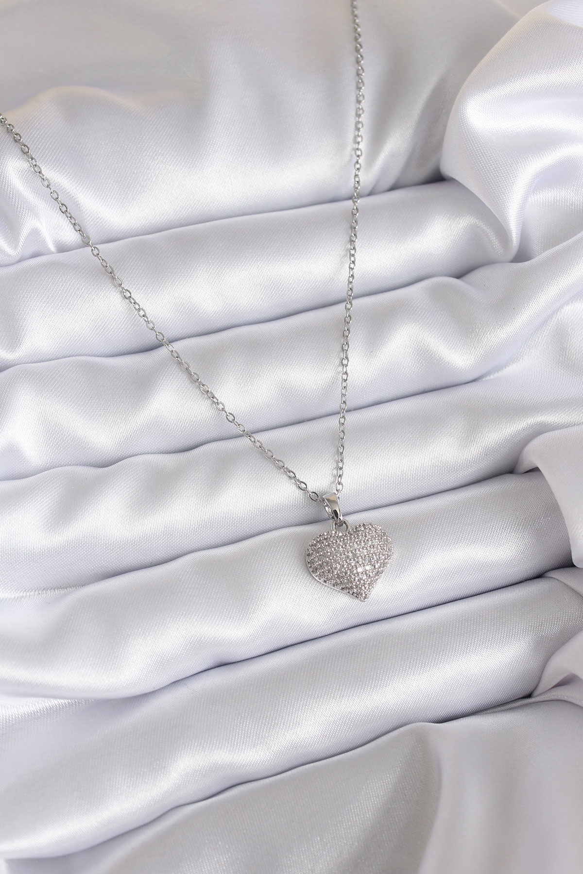 Stillove 316L Çelik Zincir Gümüş Renk Zirkon Taş Detay Kalp Model Kadın Ko