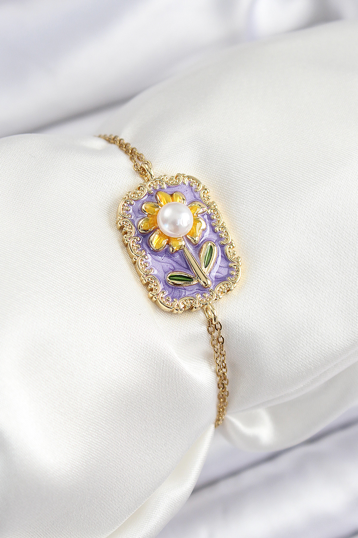 316L Çelik Zincir Mor Mineli Sanatsal Portre İnci Detaylı Papatya