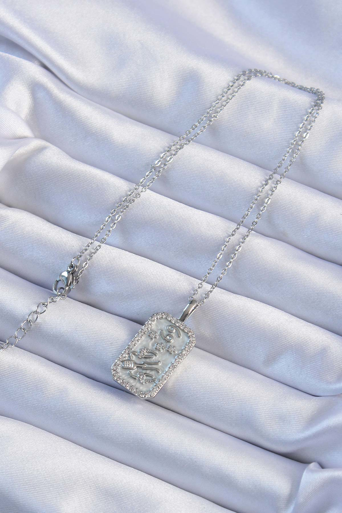 316L Çelik Zincir Gümüş Renk Zirkon Taşlı Çerçeveli Tarot Kolye -