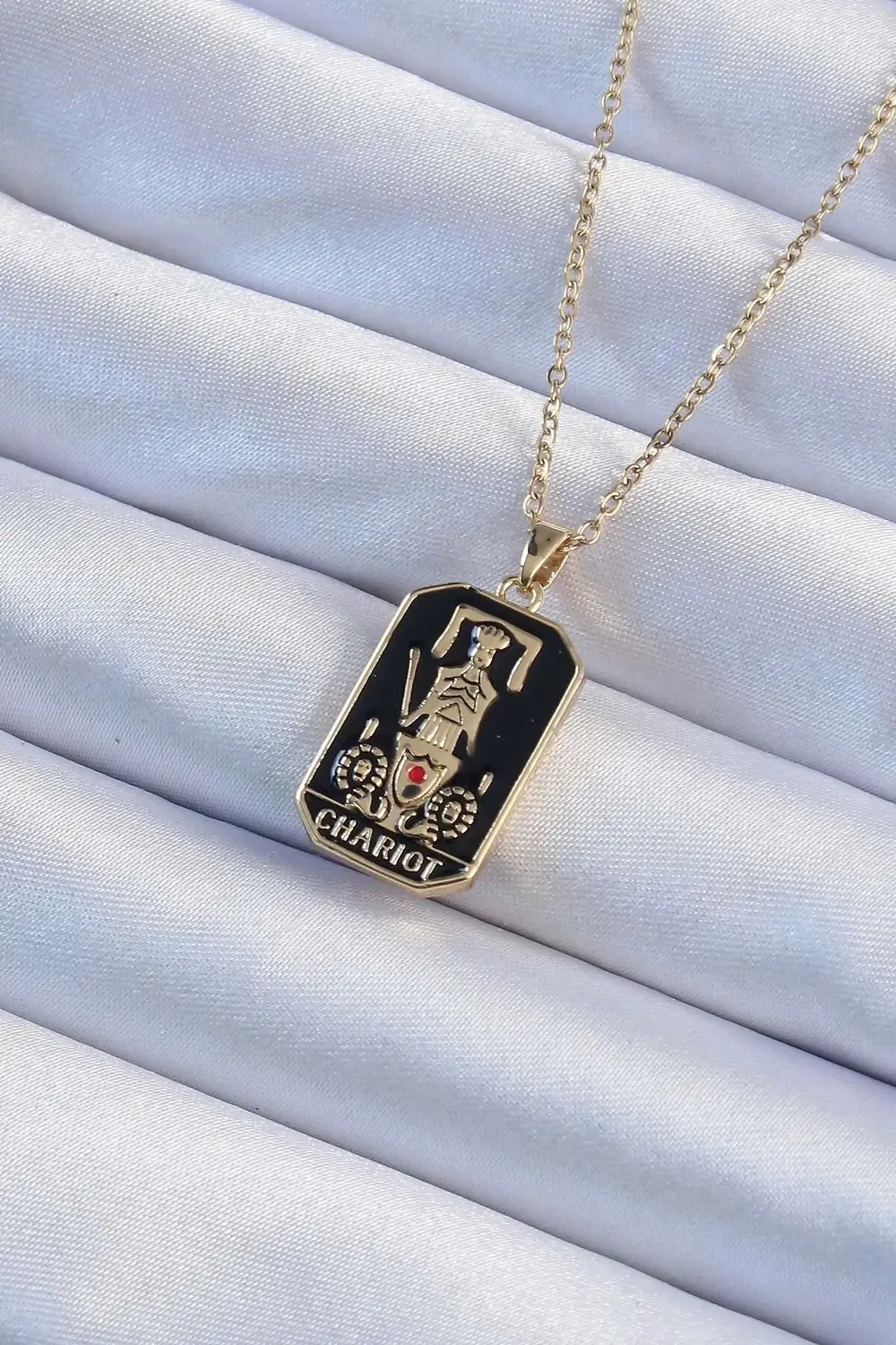 316L Çelik Zincir Altın Renk Siyah Mineli Tarot Kolye