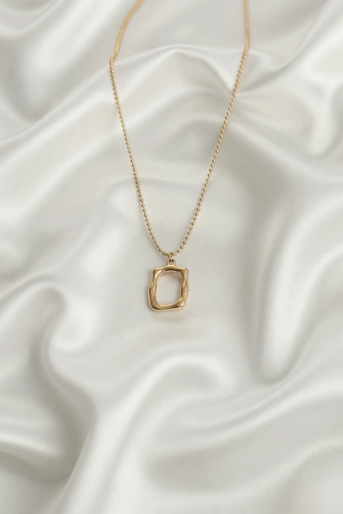 316L Çelik Zincir Gold Renk Model Kadın Kolye