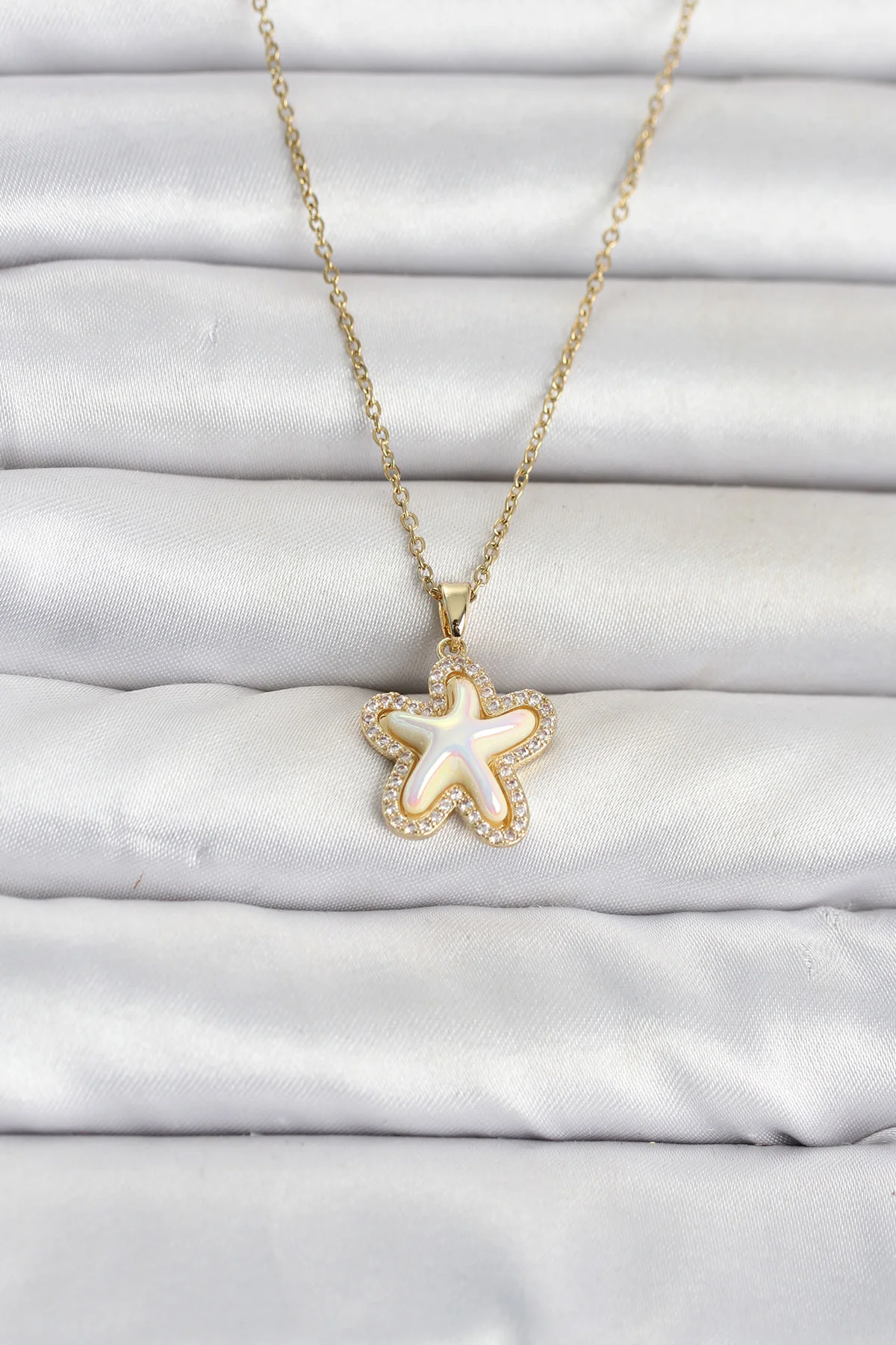 316L Çelik Zincir Gold Renk Deniz Yıldızı Model Kadın Kolye TJ-BKO11084