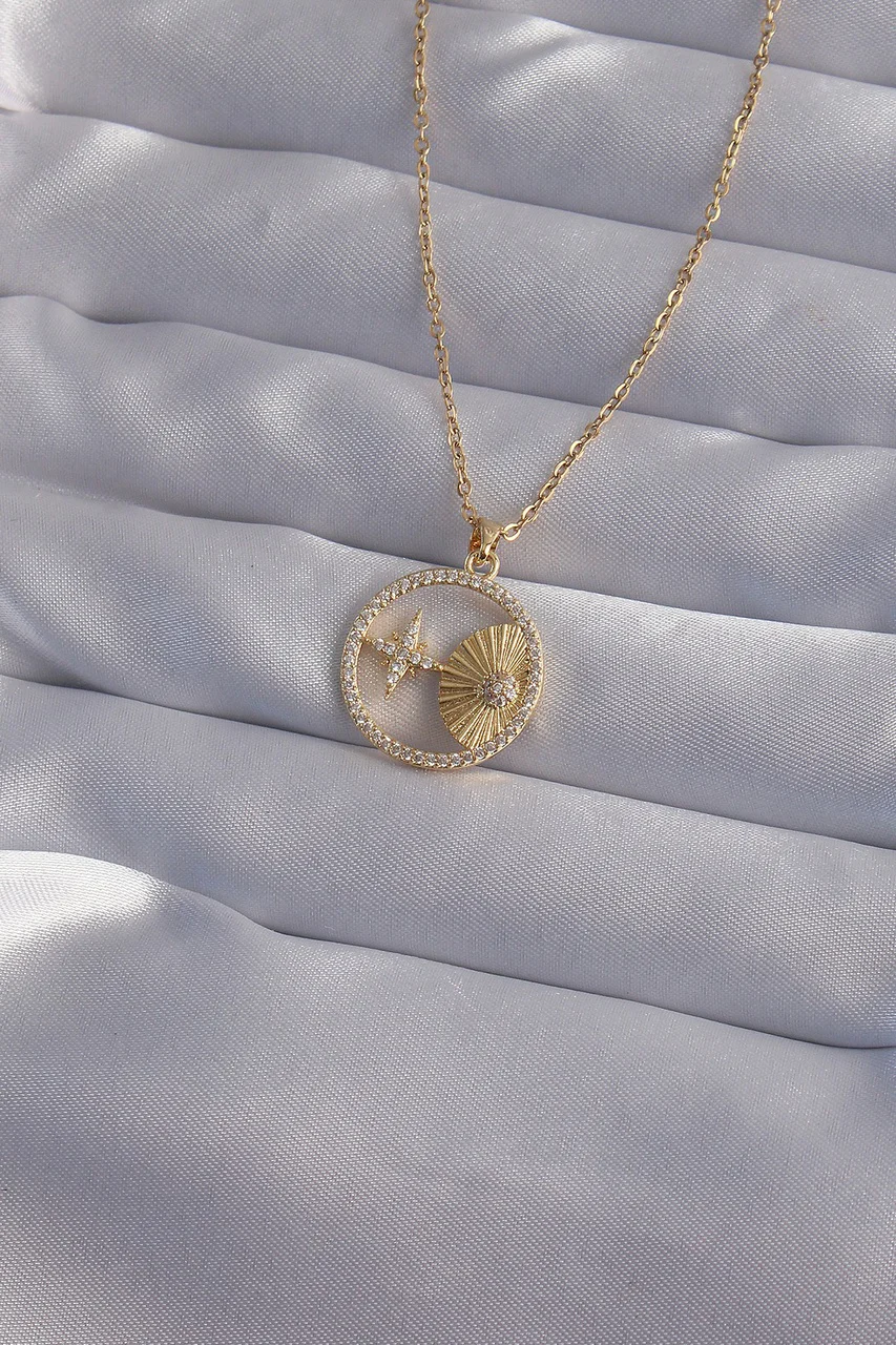 316l Çelik Zincir Gold Renk Zirkon Taşlı Yıldız Figürlü Oval Kolye - Lisinya Diğer