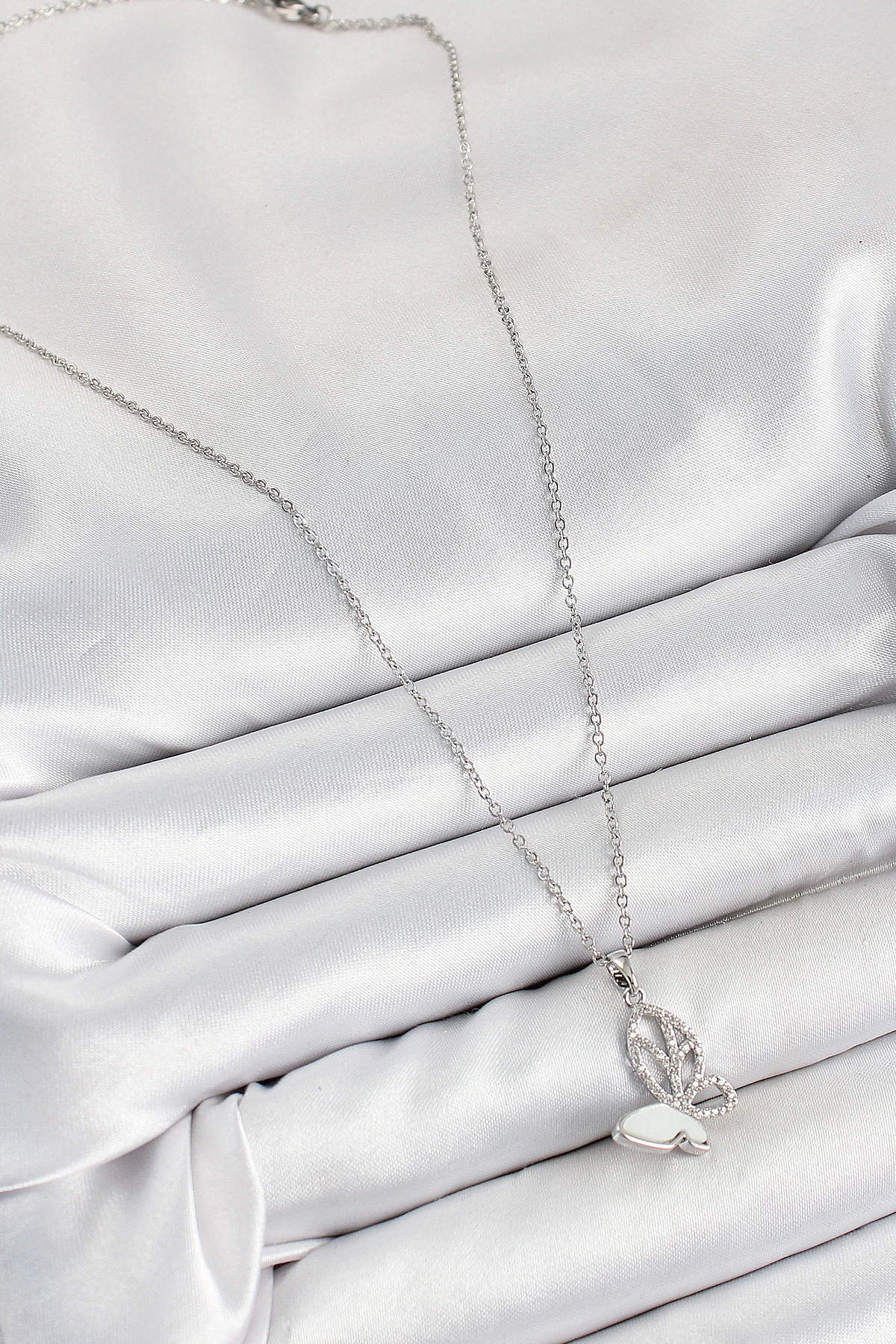 Butik 316L Çelik Zirkon Taşlı Kelebek Model Gümüş Renk Kadın Kolye