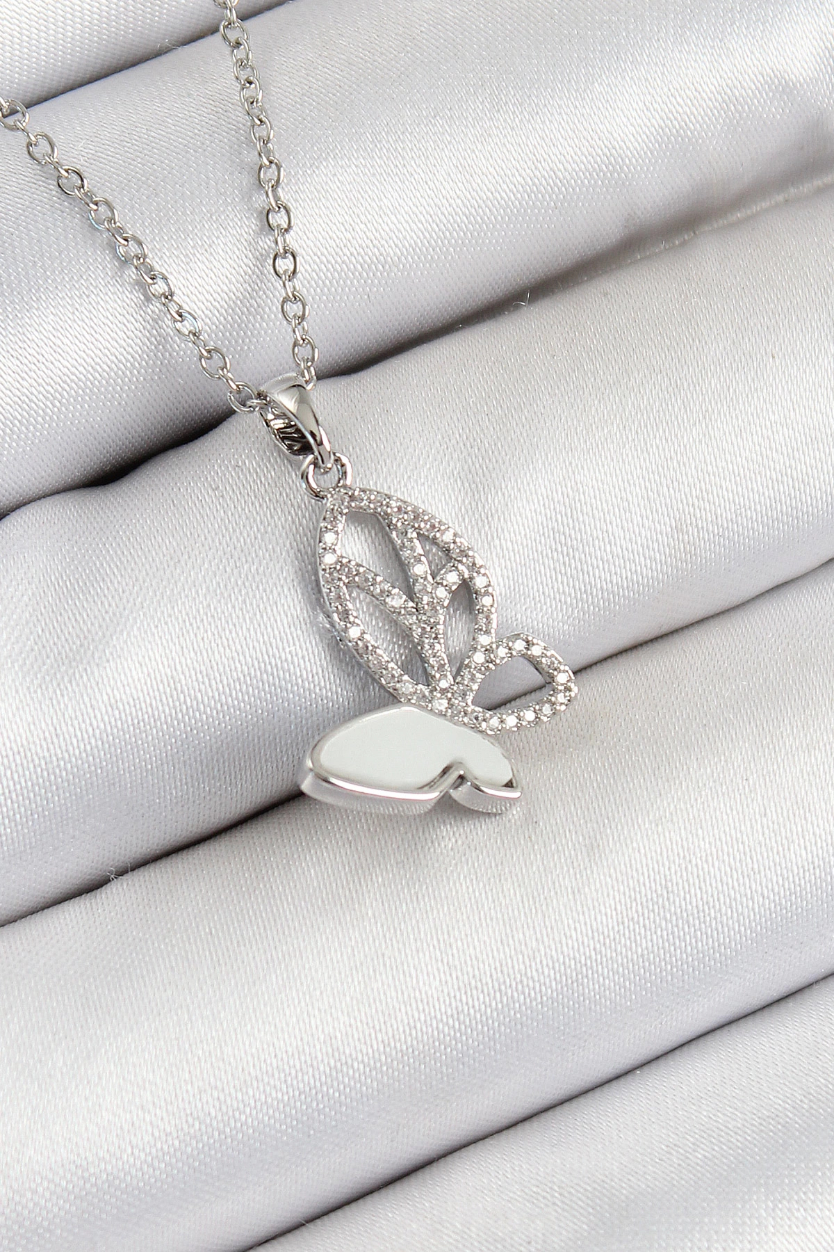 Butik 316L Çelik Zirkon Taşlı Kelebek Model Gümüş Renk Kadın Kolye