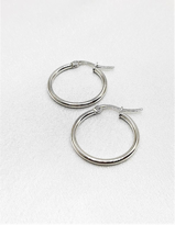 316L CERRAHİ ÇELİK ARKASI KAPALI 20 MM VİP SERİ HALKA KÜPE-ÇEHAKÜ 316L CERRAHİ ÇELİK ARKASI KAPALI 20 MM VİP SERİ HALKA KÜPE-ÇEHAKÜ