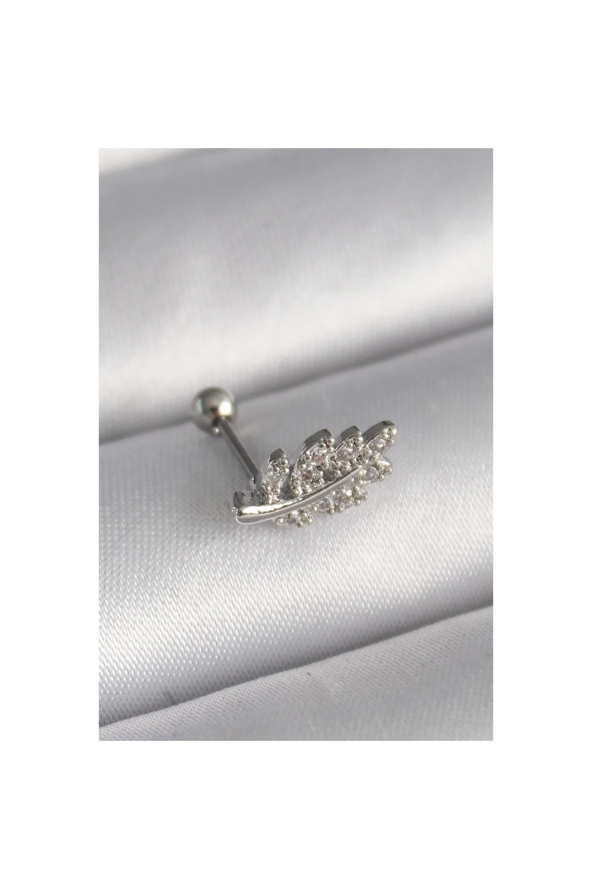 316L Gümüş Renk Zirkon Taşlı Dal Tragus Piercing