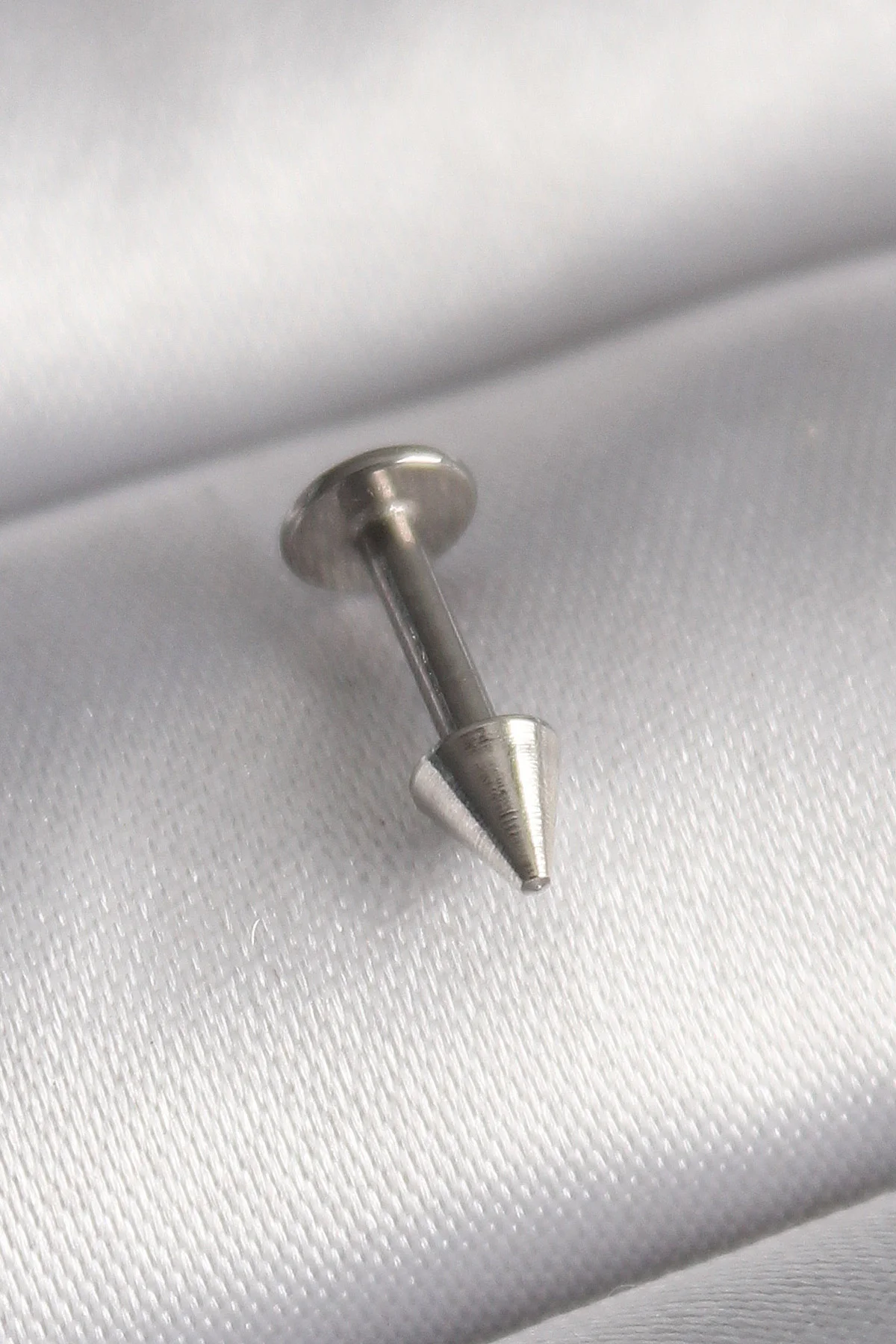 316L Paslanmaz Çelik Gümüş Renk Çivi Model Piercing 5886 - En Kaliteli Metal Piercing