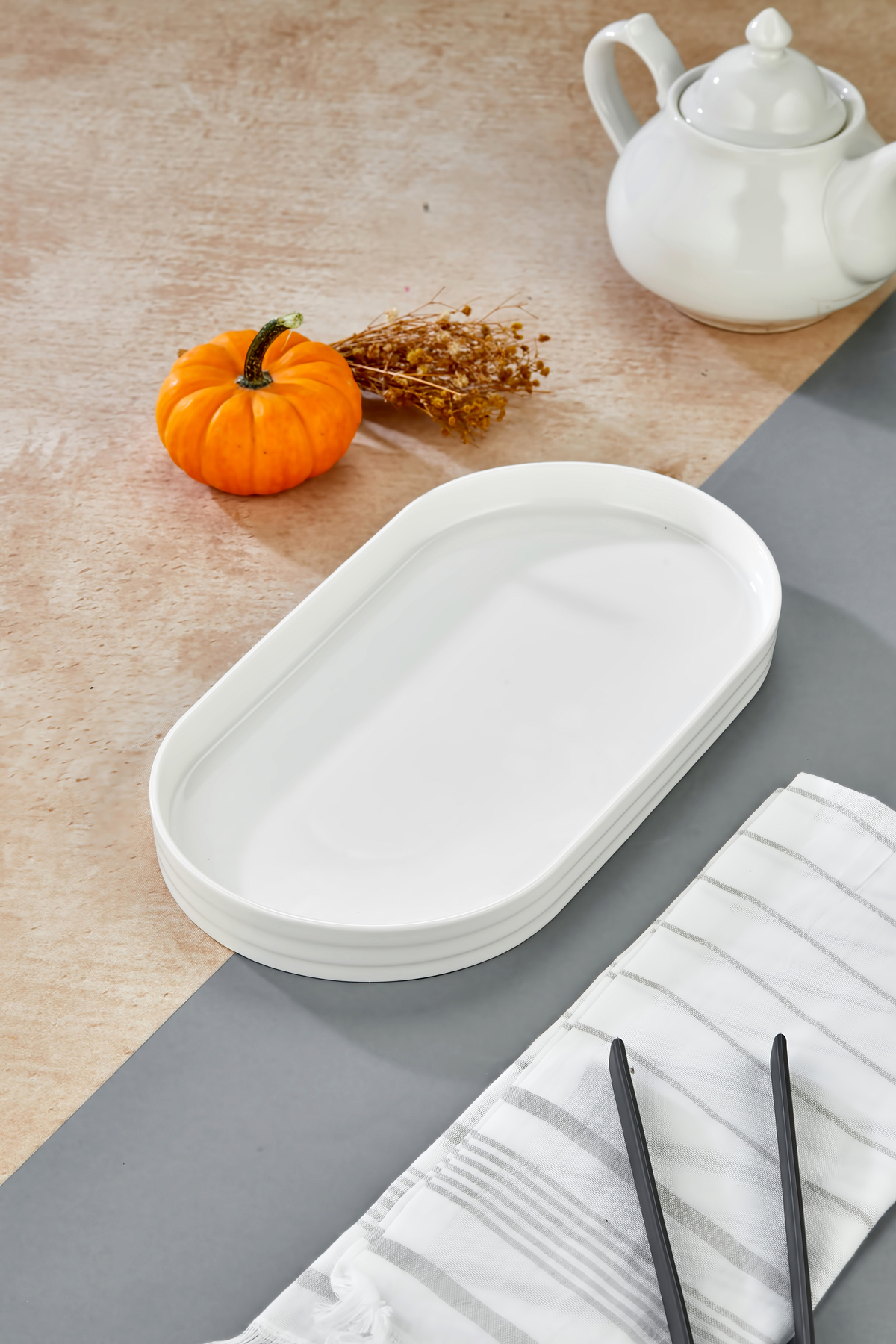 32 Cm Kahvaltı ve Sunum İçin Porselen Servis Tabağı