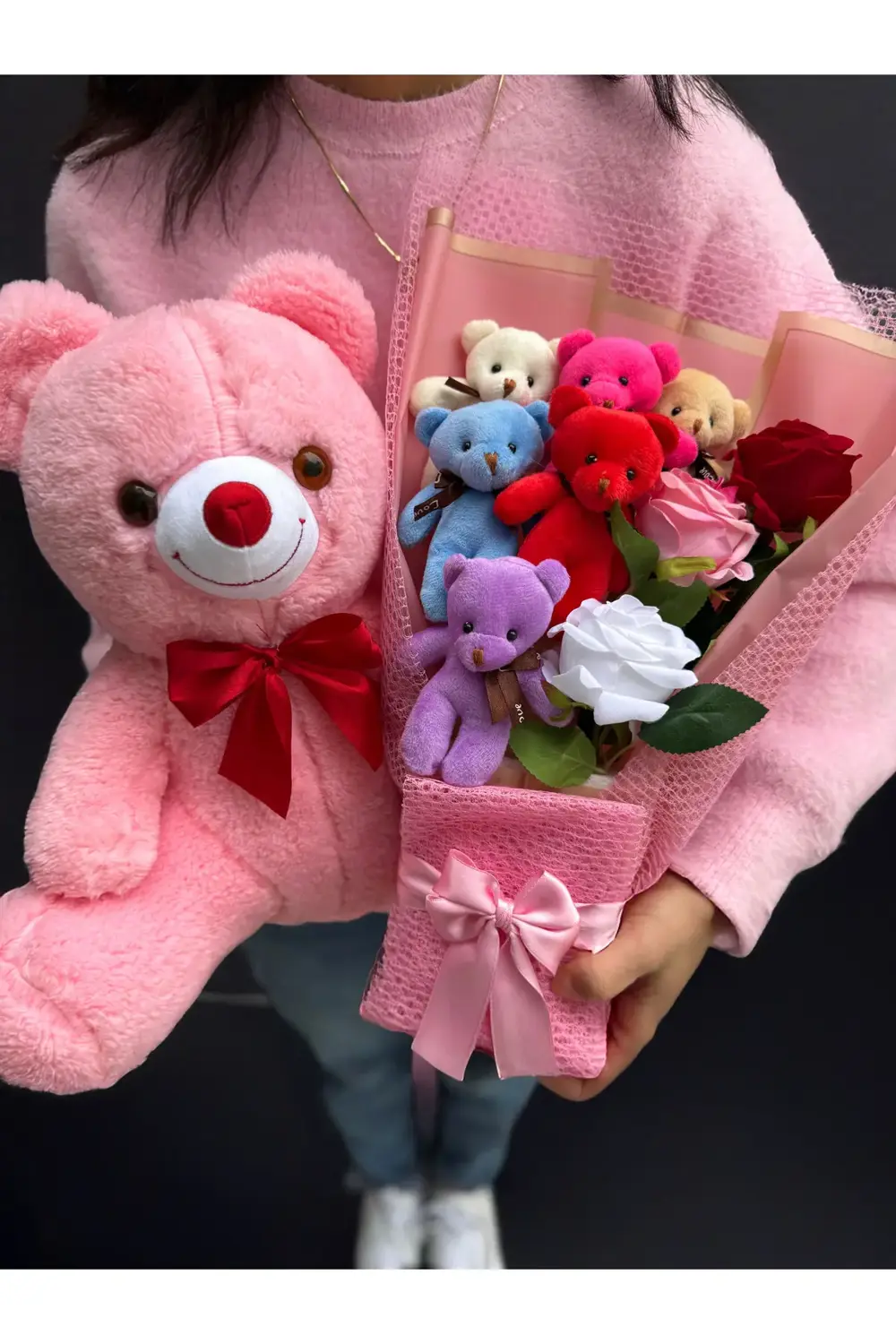 35cm Pembe Ayıcık ve Güllü Renkli Ayıcıklı Peluş Buket Anneye Hed