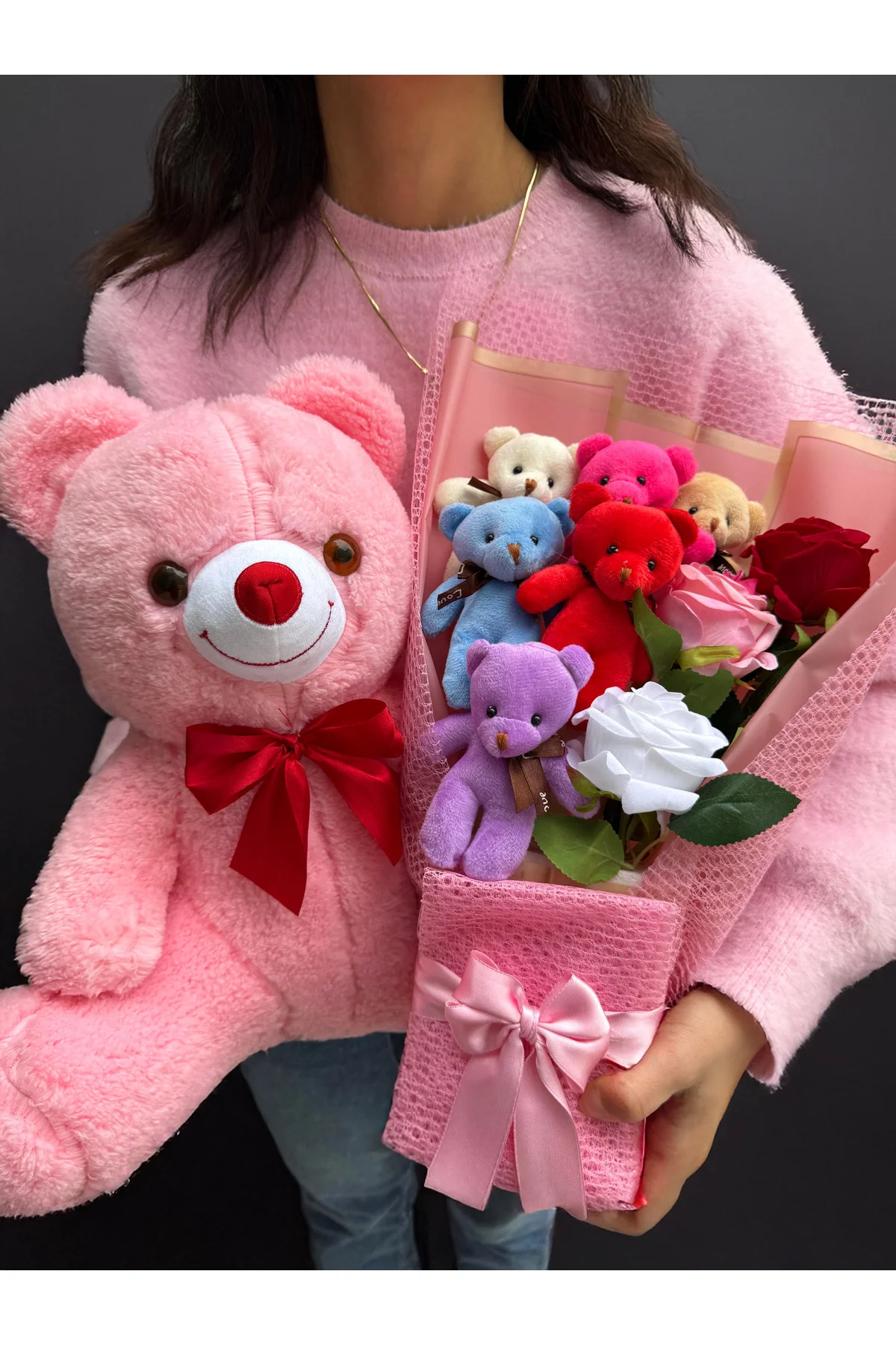 35cm Pembe Ayıcık ve Güllü Renkli Ayıcıklı Peluş Buket Anneye Hed