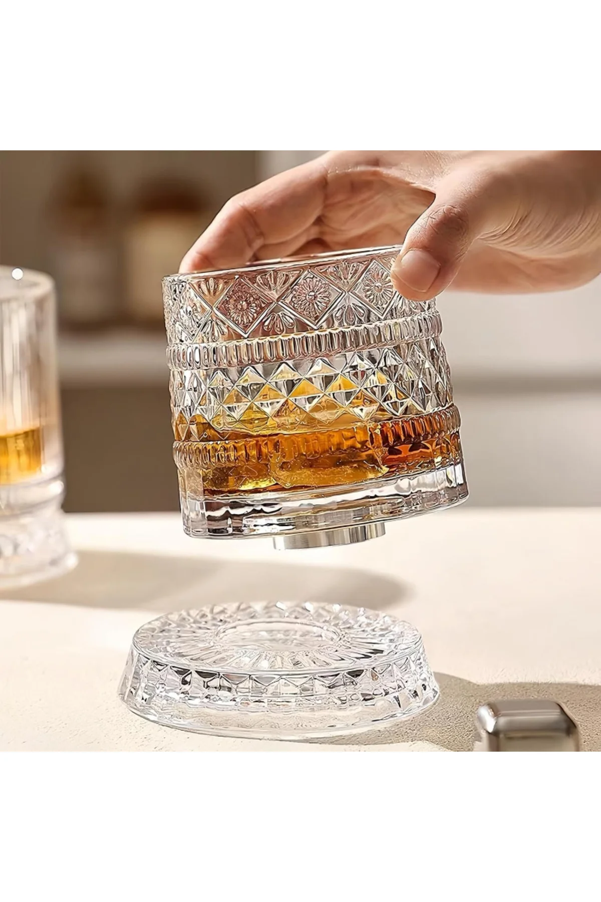 360 Derece Dönen Bardak - 280 ml - Kristal Cam 360 Derece Dönen Bardak - 280 ml - Kristal Cam