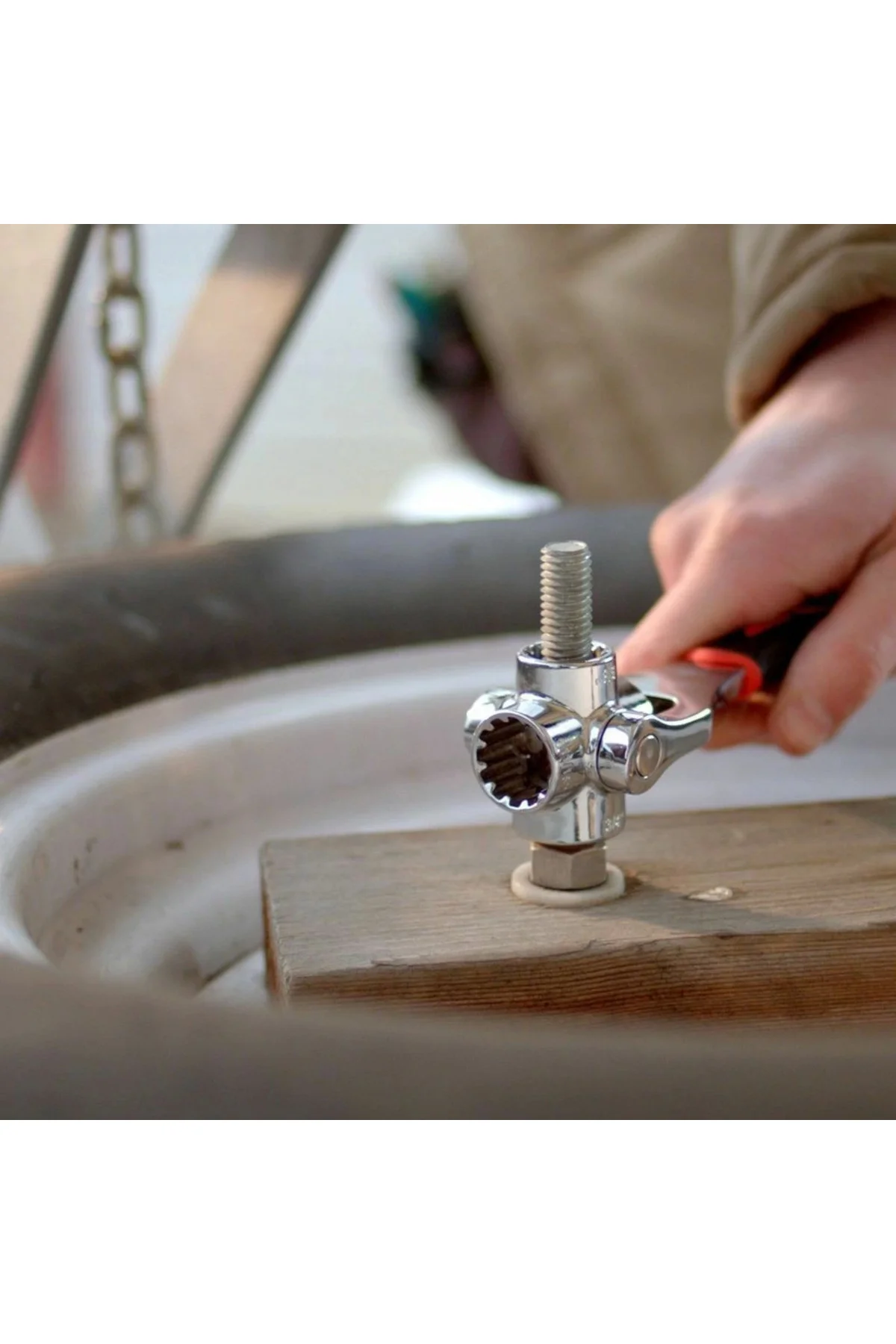 360 ° Döner Başlıklı Çok Fonksiyonlu Soket Anahtar ( Lisinya )