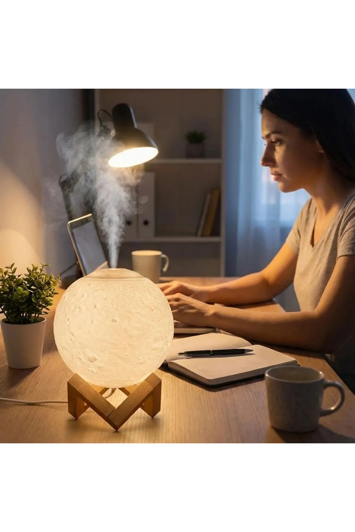 3D Ay Tasarımlı Su Yenilemeli USB Hava Nemlendiricisi – Dokunmatik, 3 Renk Işık Modlu (Gün Işığı / B
