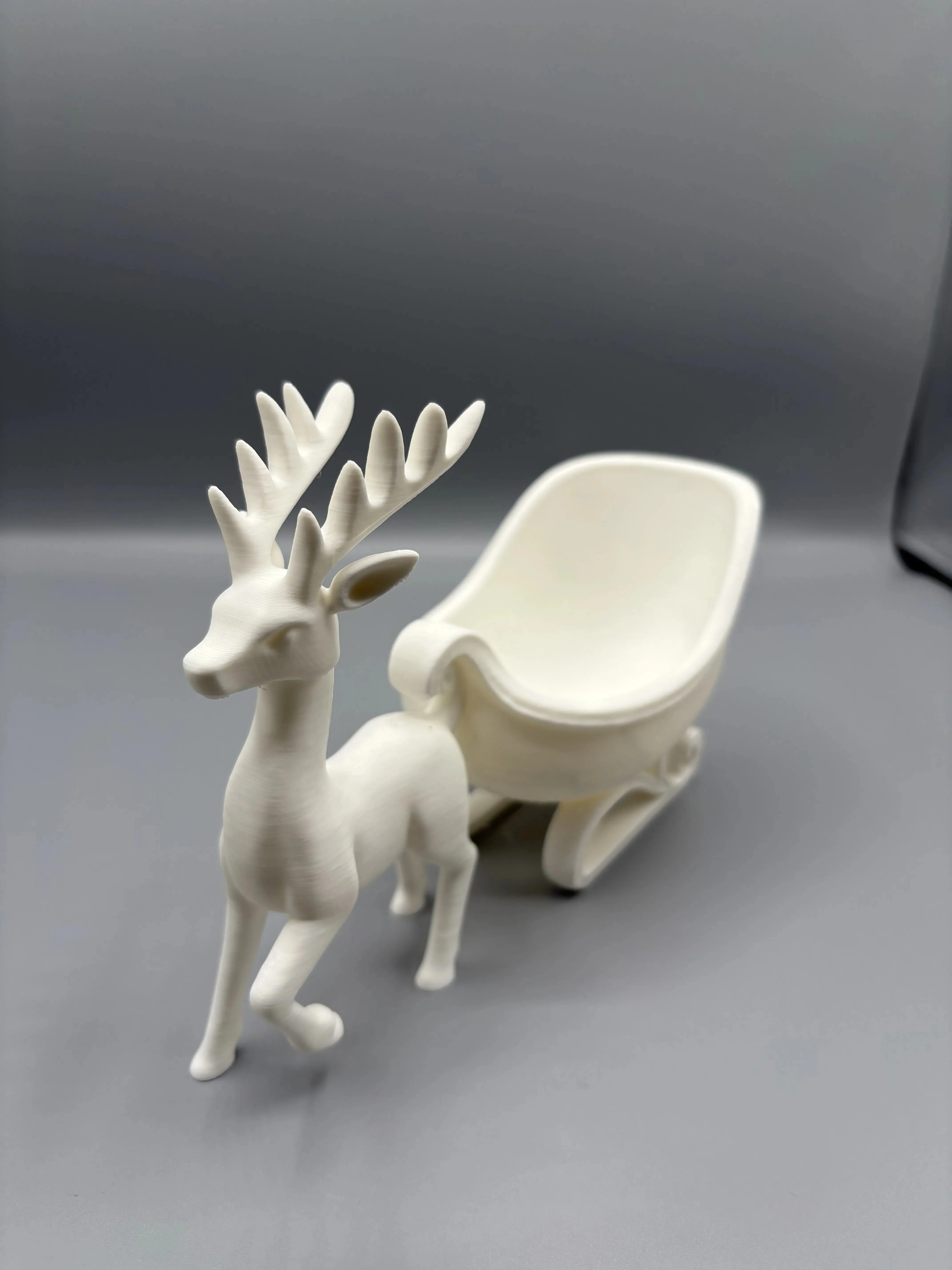 3D Baskı 2li Geyik ve Kızak Seti Beyaz Dekoratif Yılbaşı Objesi Konsol Şömine Masa Süsü Yeni Yıl