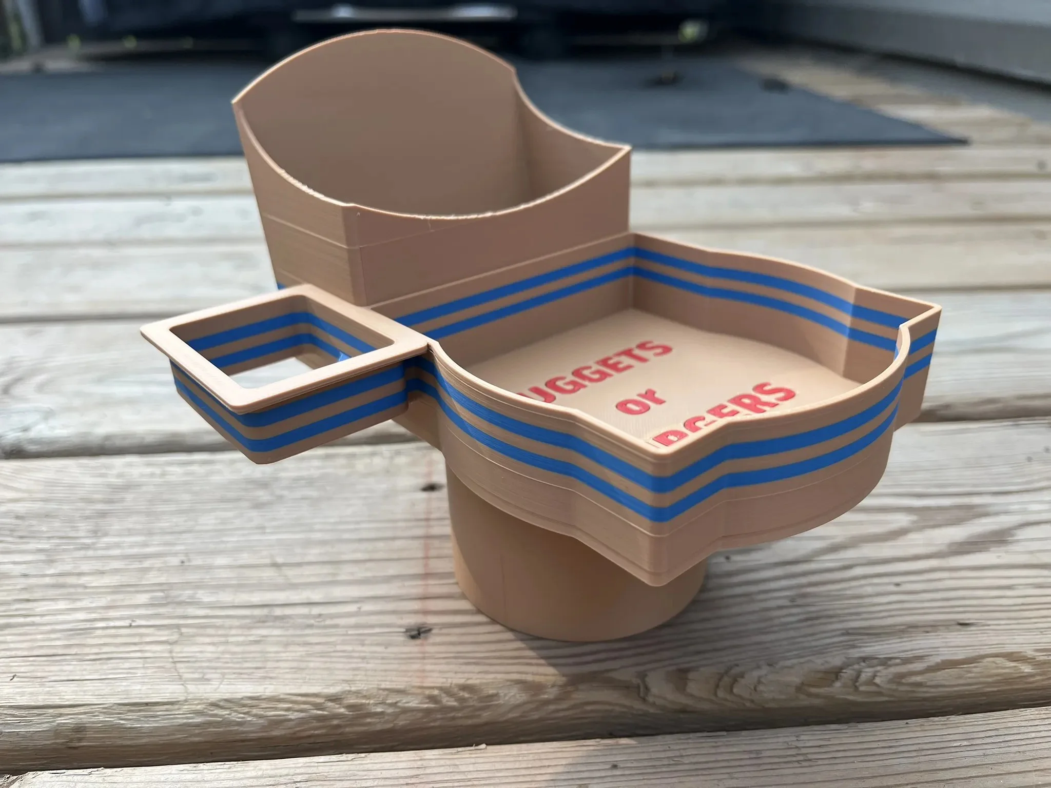 3D Baskı Fast Food Temalı Atıştırmalık Sunum Kabı Bardaklık Uyumlu Patates Nugget Bölmeli Tepsi Araç İçi 3D Baskı Fast Food Temalı Atıştırmalık Sunum Kabı Bardaklık Uyumlu Patates Nugget Bölmeli Tepsi Araç İçi