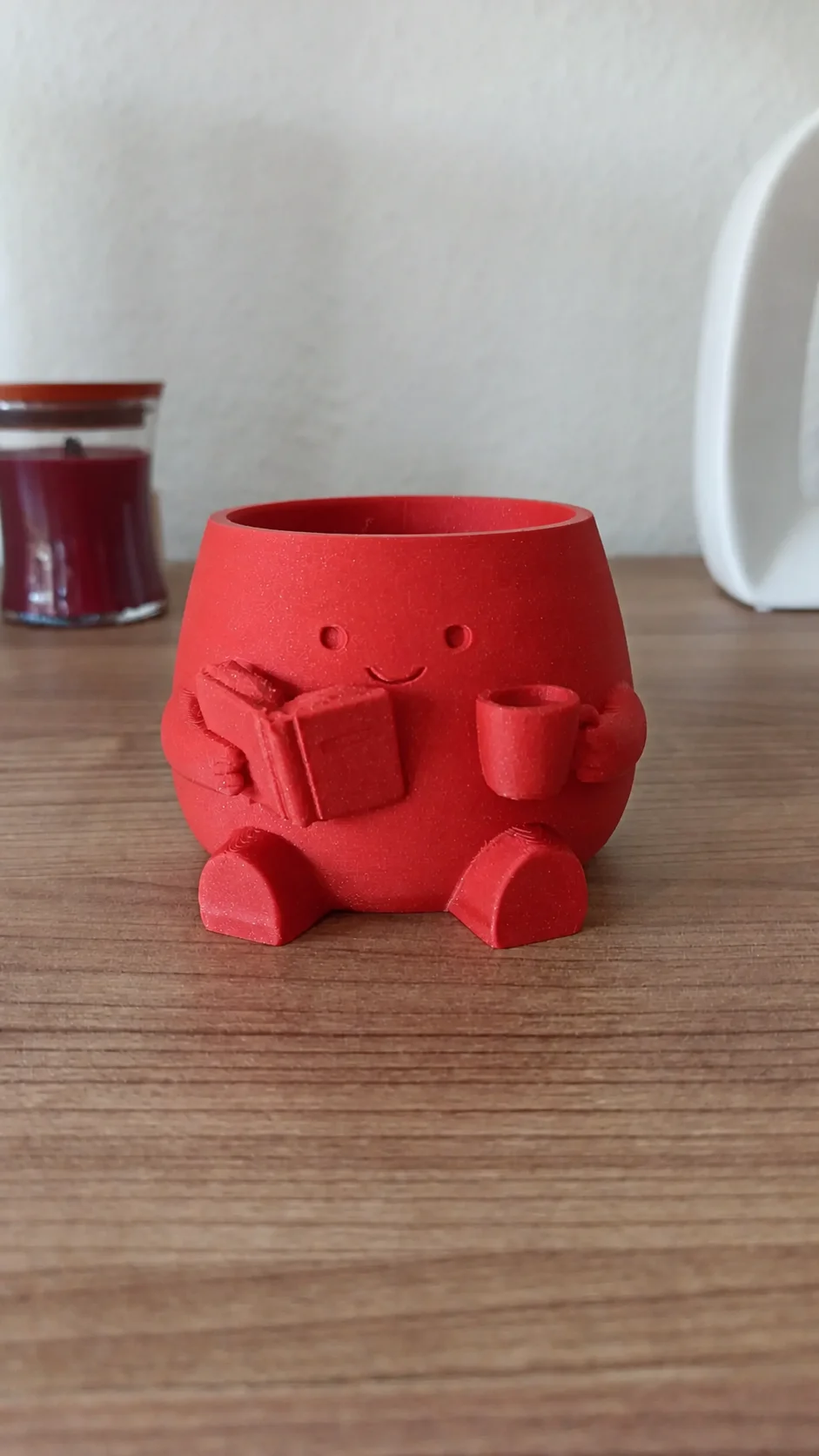 3D Baskı Kitap Okuyan Saksı - Kupa Tutan Sevimli Saksı-Kırmızı
