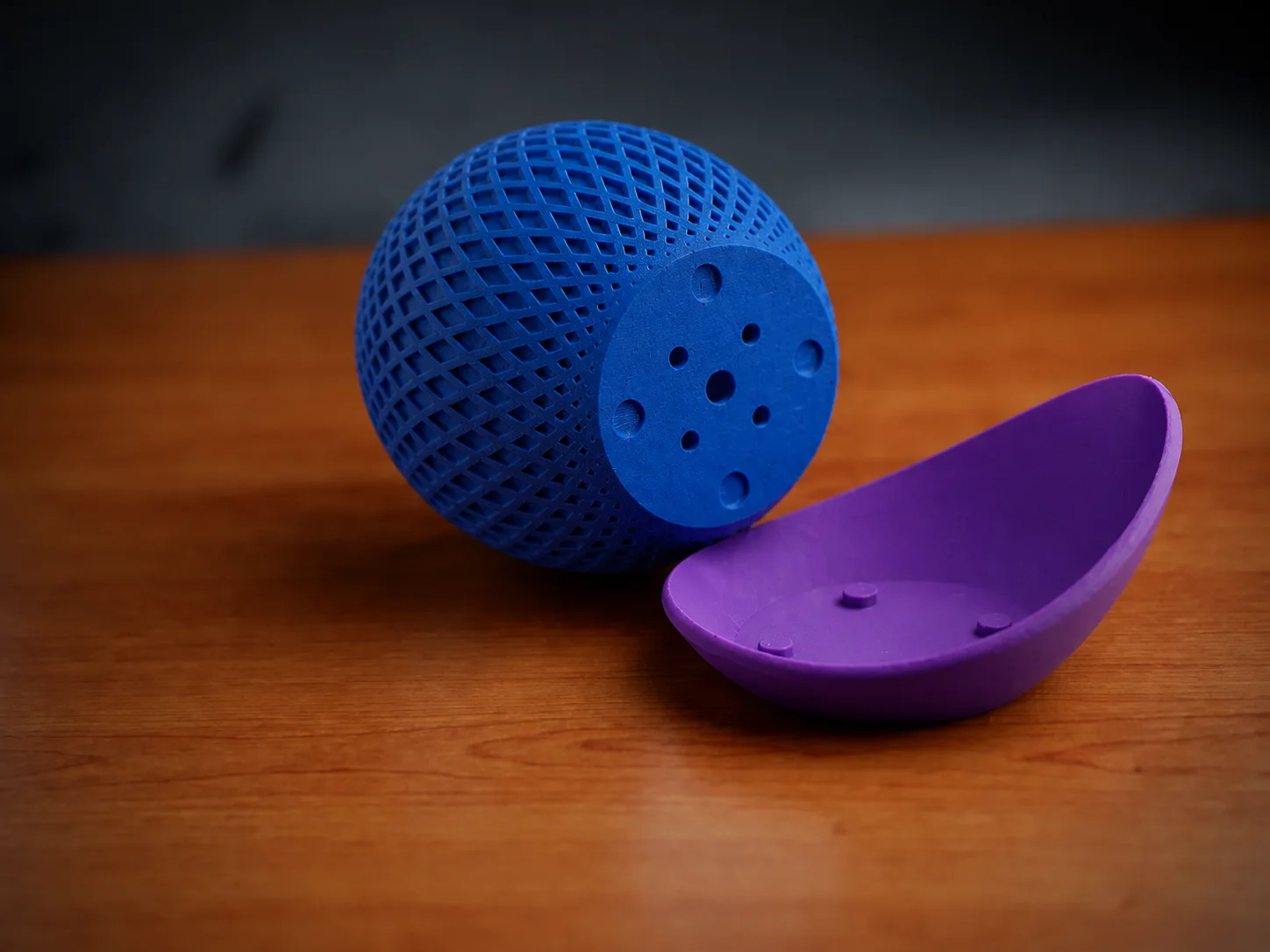 3D Baskı Küre Saksı - Kafes Dokulu İki Parçalı Dekoratif Saksı - Mavi-Mor
