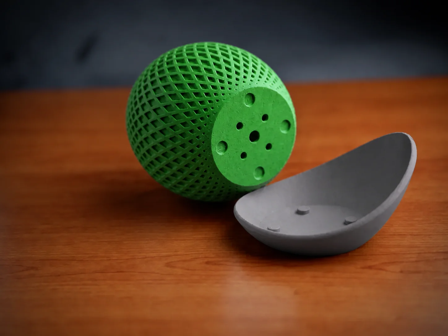 3D Baskı Küre Saksı - Kafes Dokulu İki Parçalı Dekoratif Saksı - Yeşil-Gri