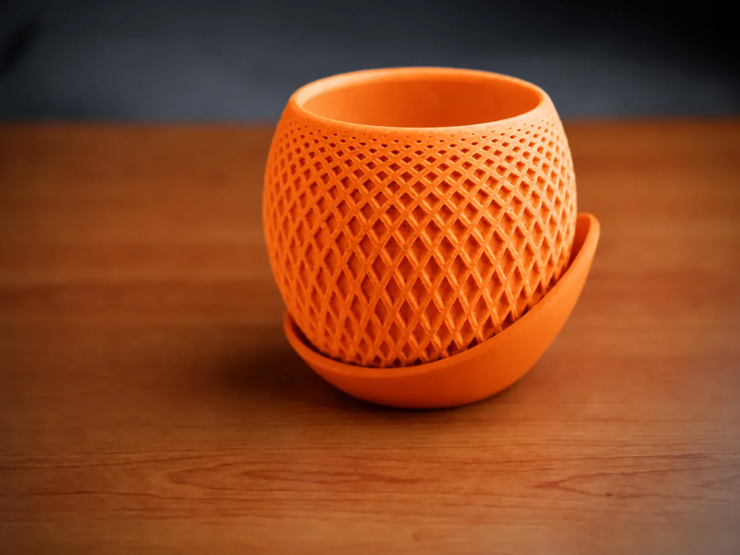 3D Baskı Küre Saksı - Kafes Dokulu İki Parçalı Dekoratif Saksı - Turuncu-Turuncu 3D Baskı Küre Saksı - Kafes Dokulu İki Parçalı Dekoratif Saksı - Turuncu-Turuncu