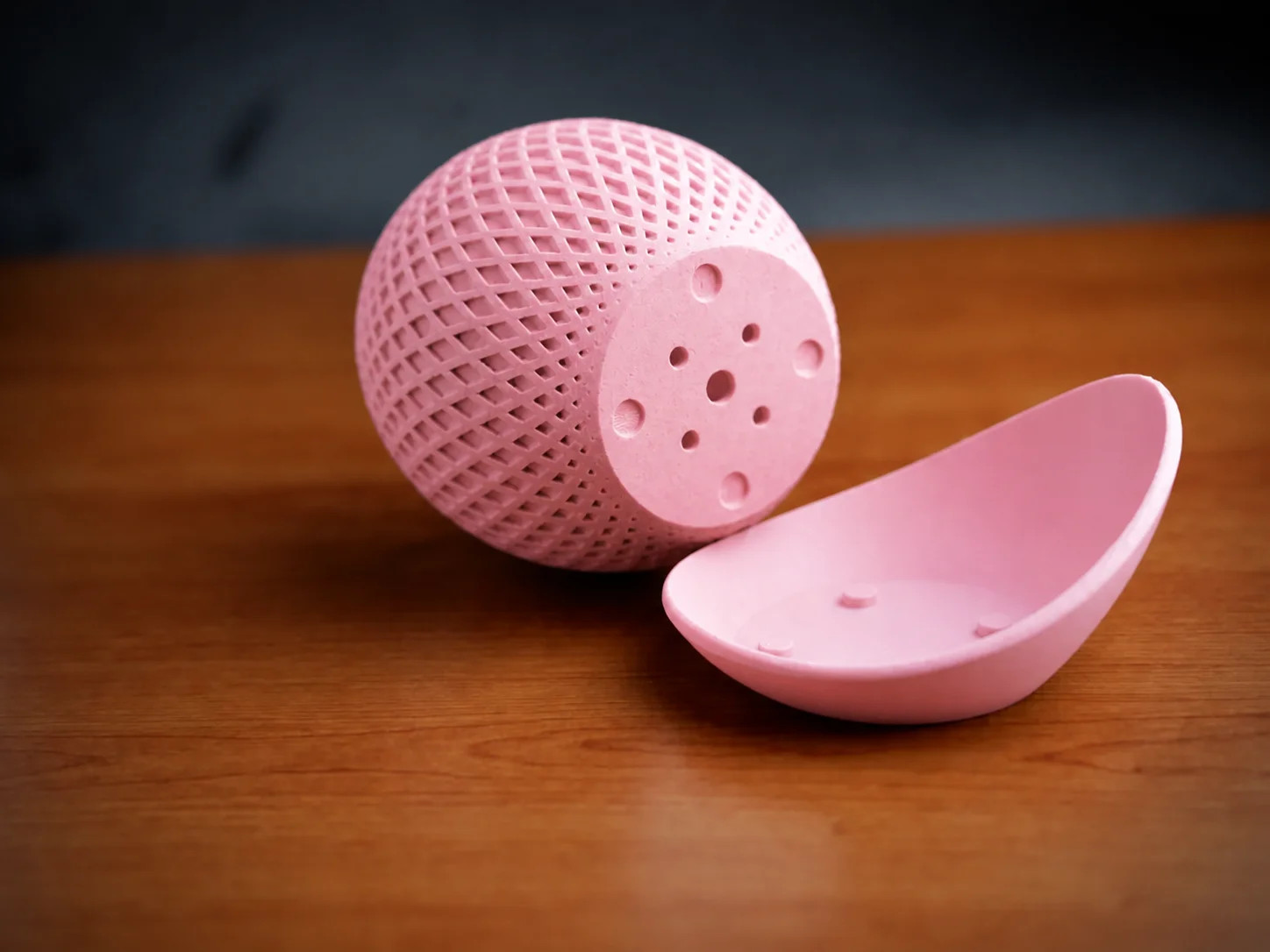 3D Baskı Küre Saksı - Kafes Dokulu İki Parçalı Dekoratif Saksı - Pembe-Pembe