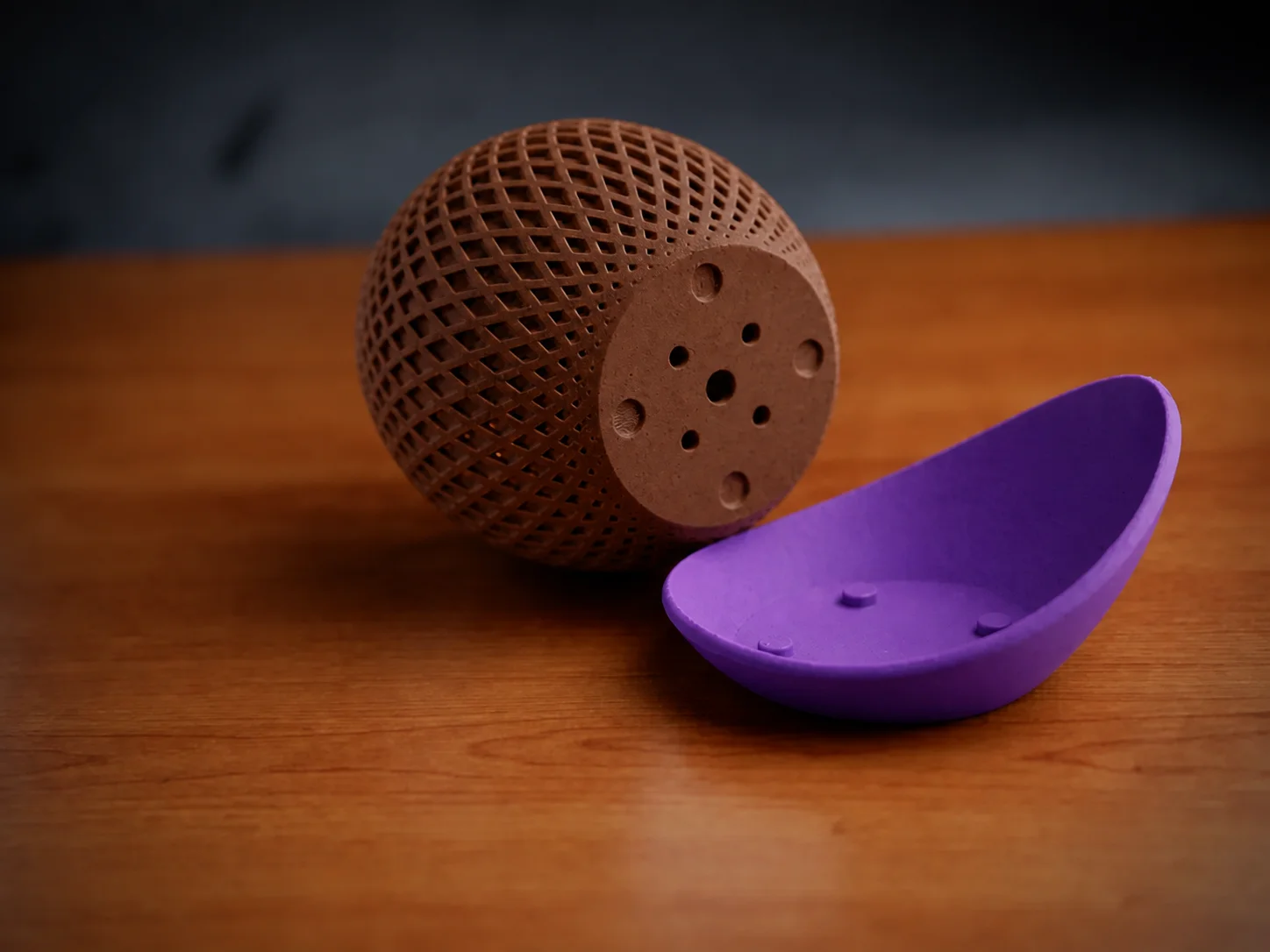3D Baskı Küre Saksı - Kafes Dokulu İki Parçalı Dekoratif Saksı - Kahverengi-Mor 3D Baskı Küre Saksı - Kafes Dokulu İki Parçalı Dekoratif Saksı - Kahverengi-Mor