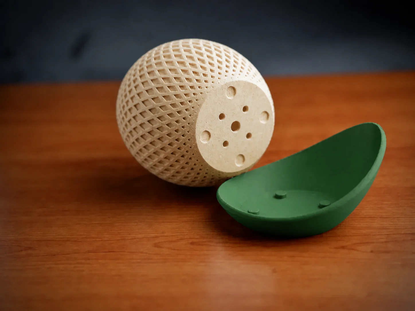 3D Baskı Küre Saksı - Kafes Dokulu İki Parçalı Dekoratif Saksı - Bej-Yeşil 3D Baskı Küre Saksı - Kafes Dokulu İki Parçalı Dekoratif Saksı - Bej-Yeşil