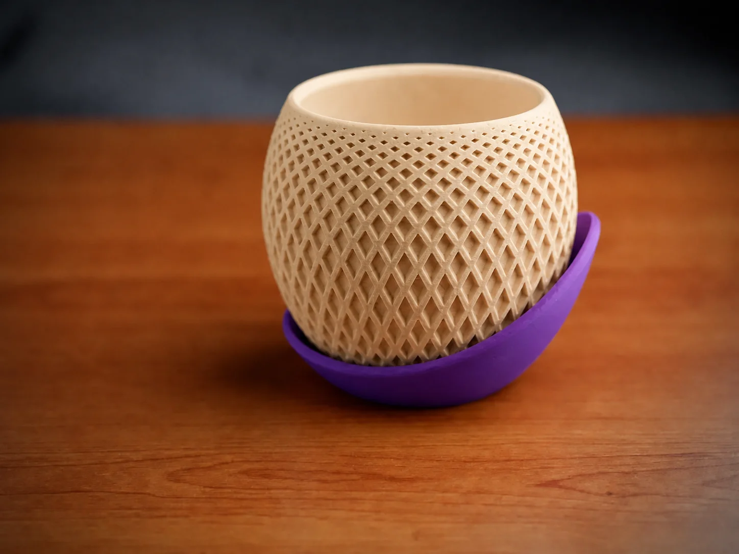 3D Baskı Küre Saksı - Kafes Dokulu İki Parçalı Dekoratif Saksı - Bej-Mor 3D Baskı Küre Saksı - Kafes Dokulu İki Parçalı Dekoratif Saksı - Bej-Mor