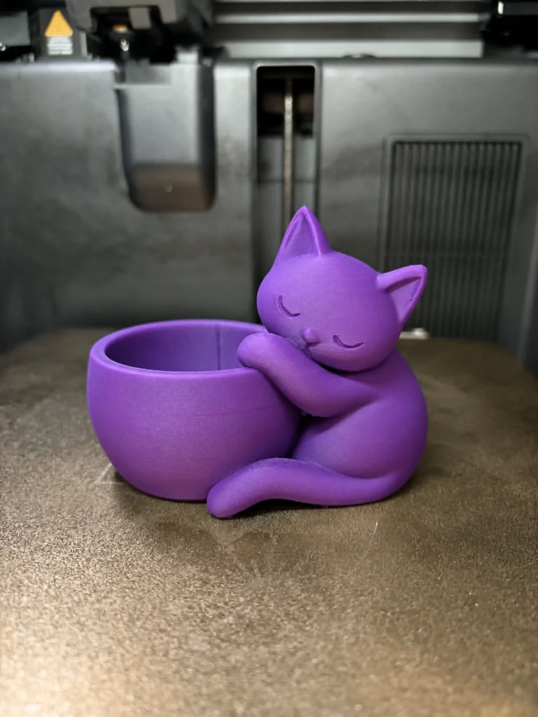 3D Baskı Sarılan Kedi Saksı - Sevimli Dekoratif Saksı - Mor 3D Baskı Sarılan Kedi Saksı - Sevimli Dekoratif Saksı - Mor