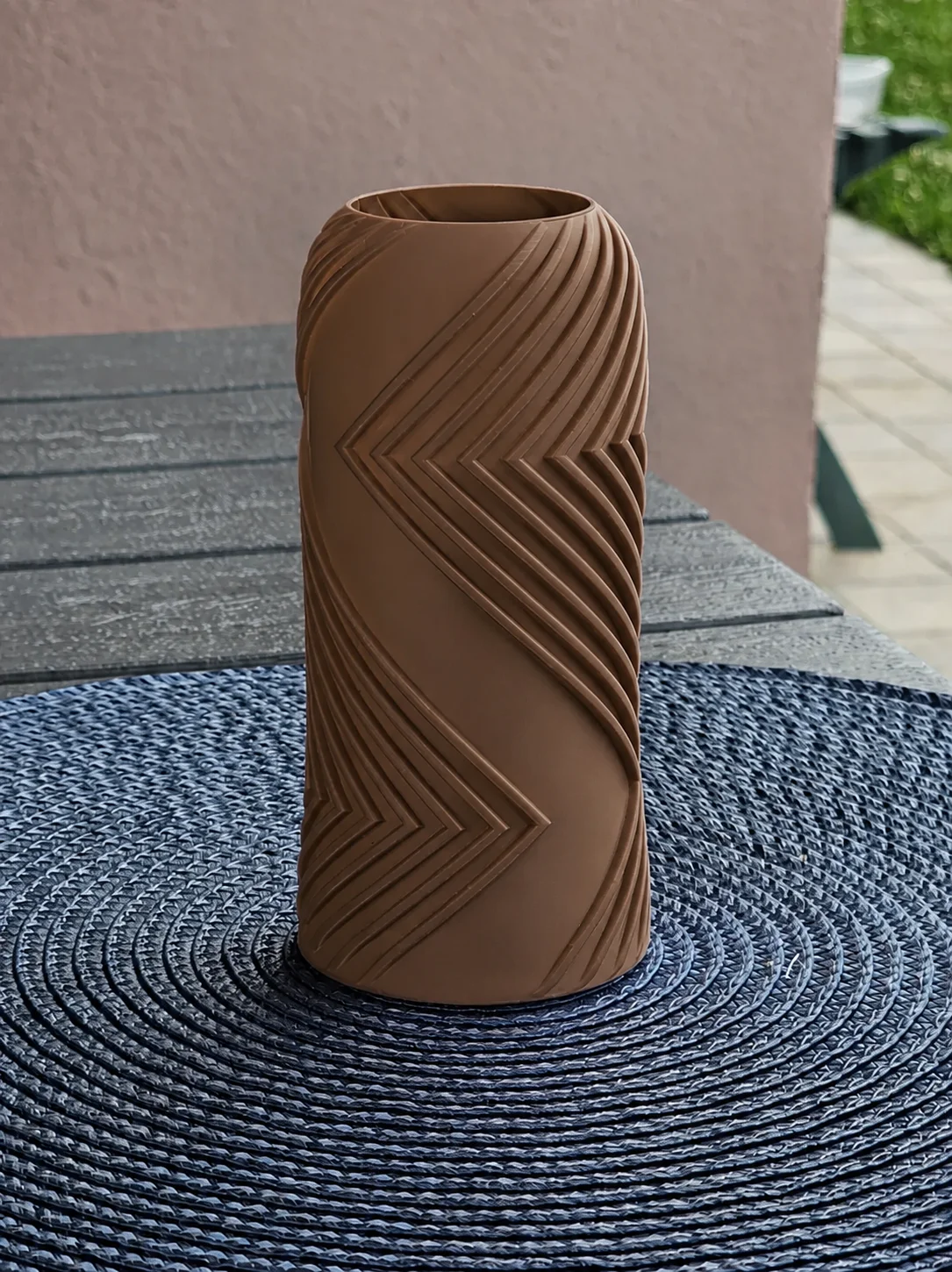 3D Baskı Vector Vazo - Geometrik Çizgili Dekoratif Vazo-Kahverengi