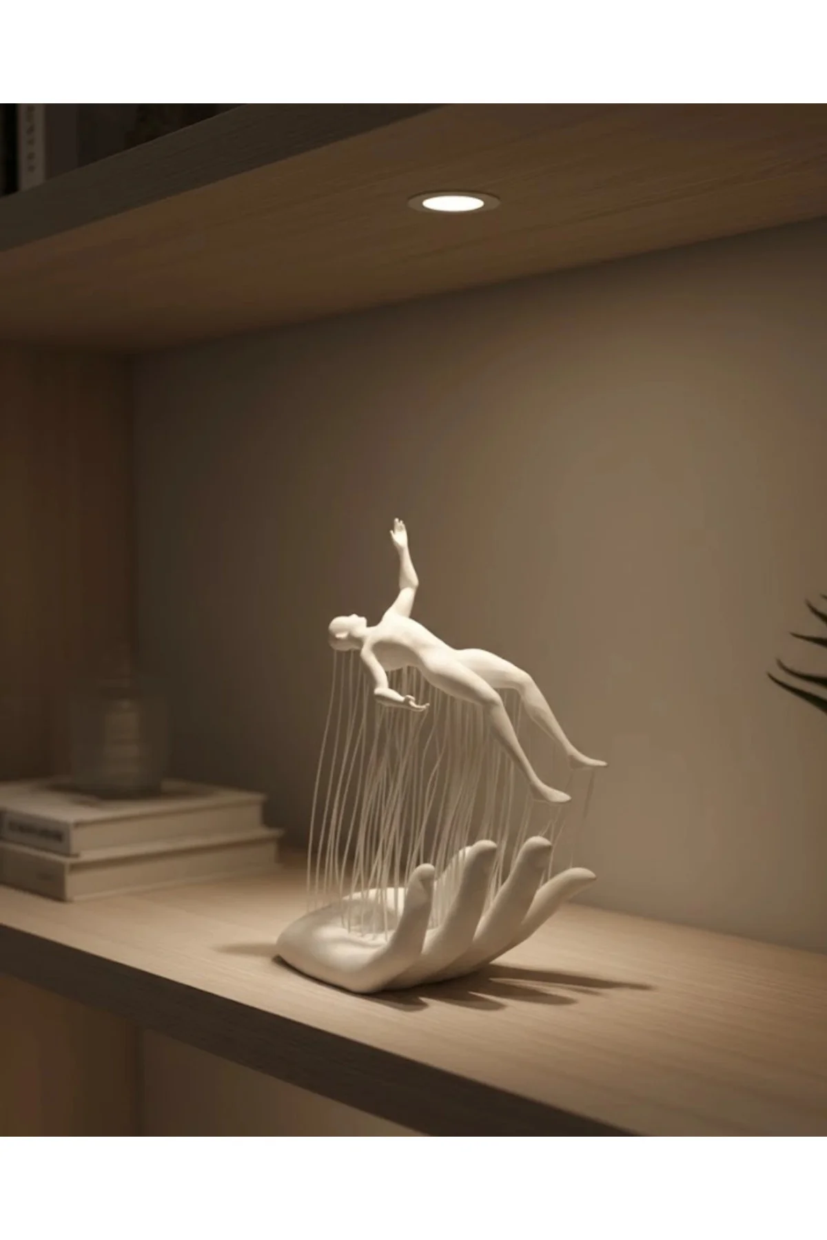 3d El Üzerinde İnsan Figürü Beyaz Minimal Masa Üstü Dekor