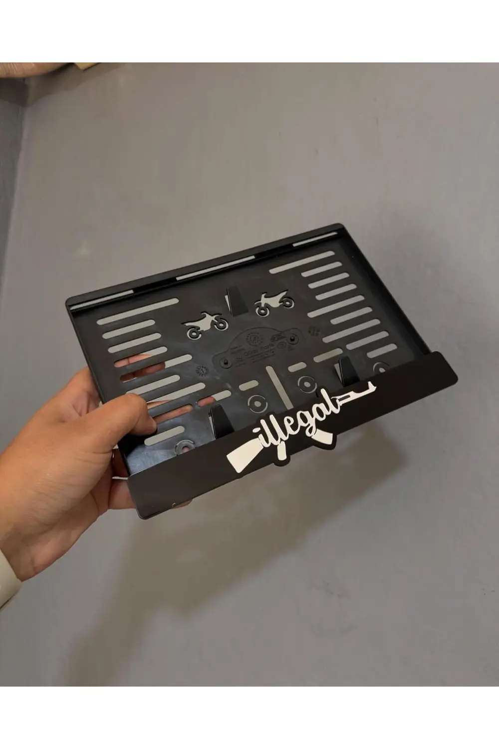 3D İLLEGAL MOTOR PLEKSİ PLAKALIK
