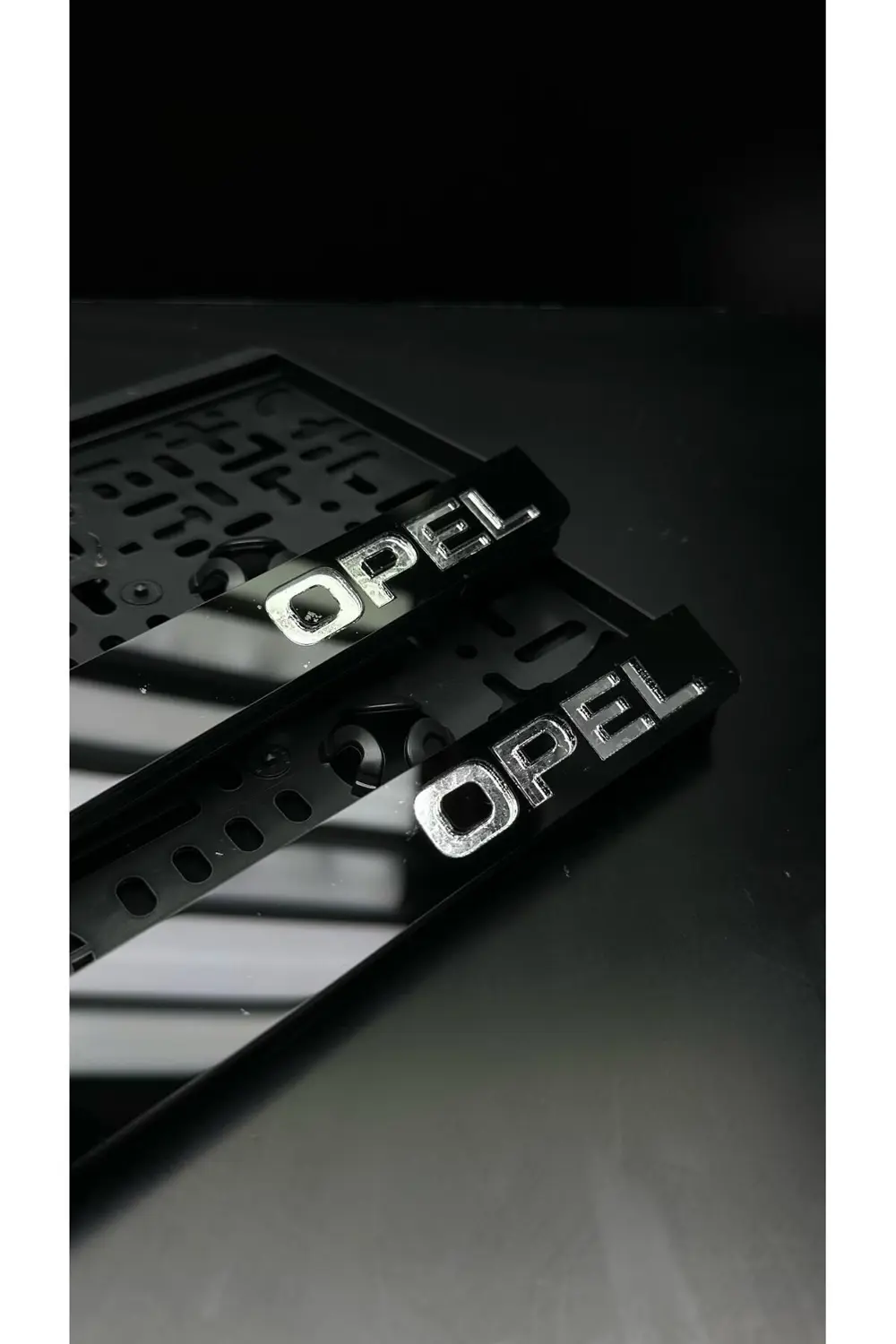 3D LÜX Opel Uyumlu Parlak Takmatik Pleksi Plakalık