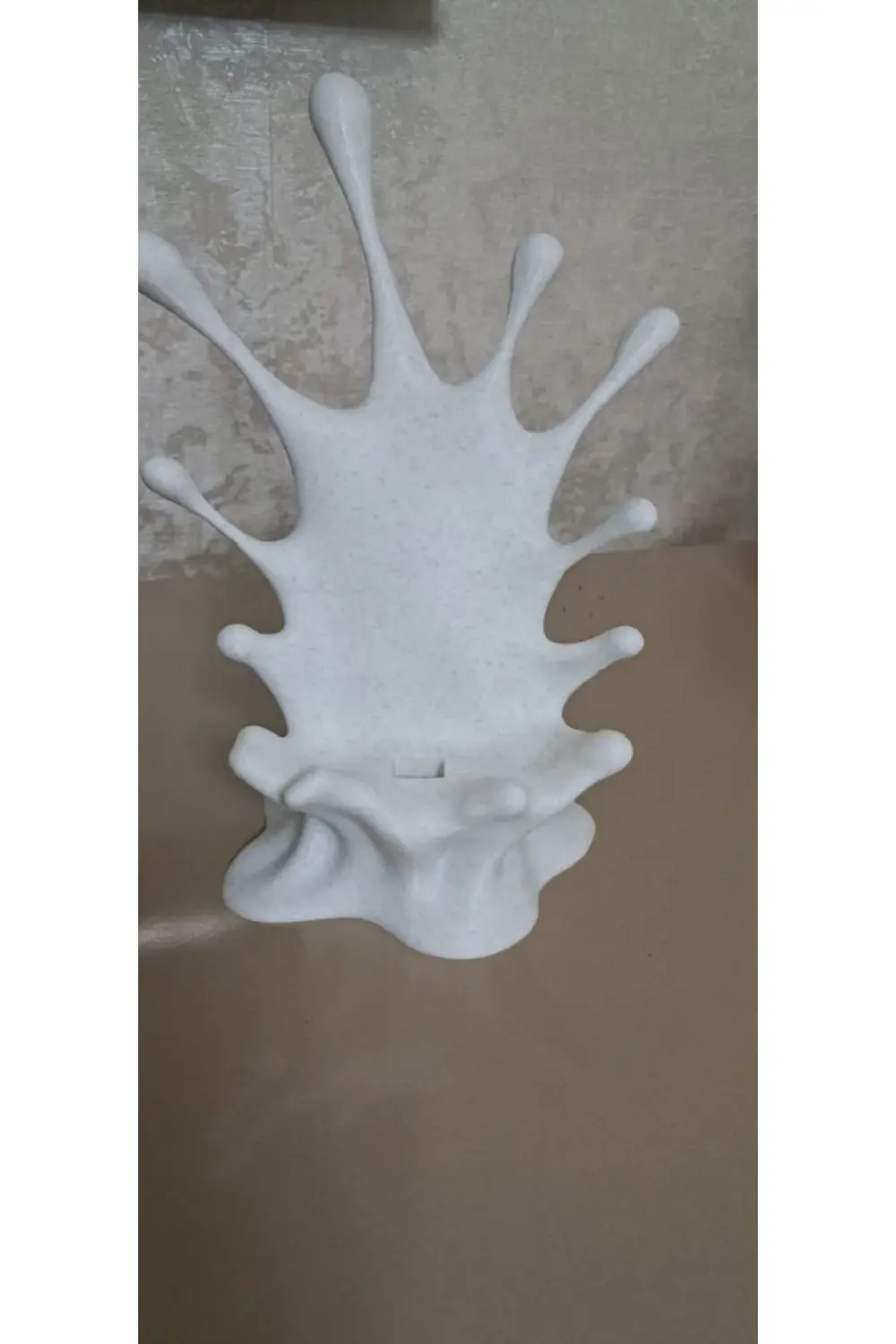 3D SPLASH ŞEKLİNDE MERMER DESENLİ MASAÜSTÜ TELEFON TUTUCU