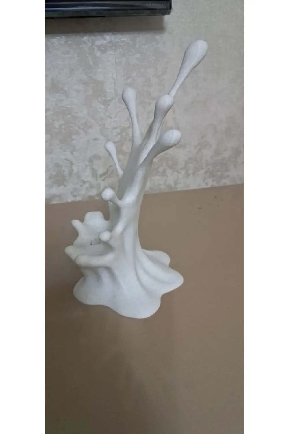 3D SPLASH ŞEKLİNDE MERMER DESENLİ MASAÜSTÜ TELEFON TUTUCU