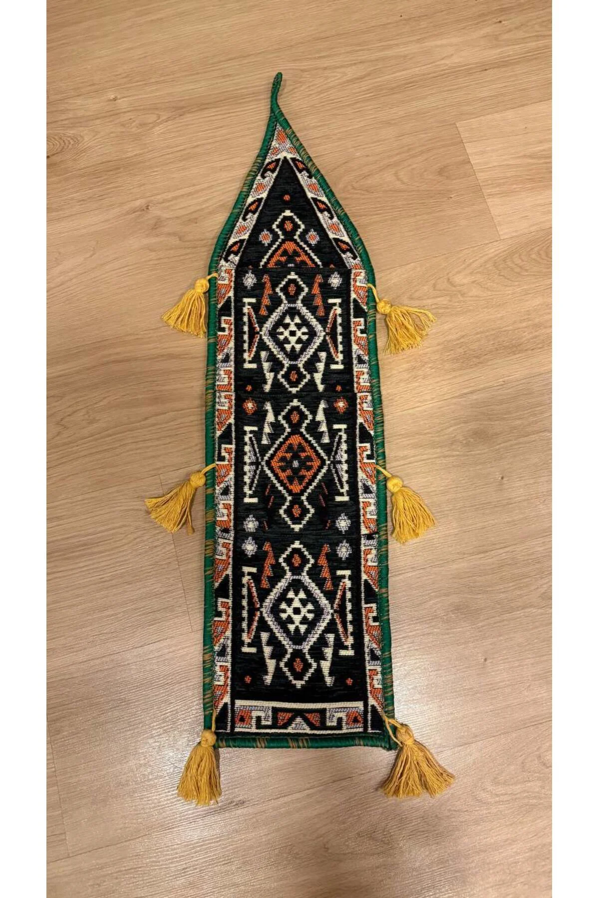 3’lü Bohem Kilim Duvar Dekoru – Etnik Püsküllü Otantik Duvar Süsü Seti 3’lü Bohem Kilim Duvar Dekoru – Etnik Püsküllü Otantik Duvar Süsü Seti