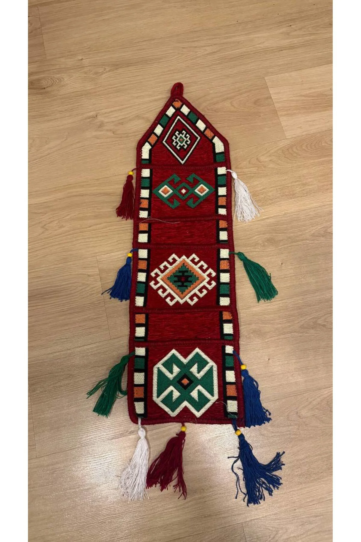 3’lü Bohem Kilim Duvar Dekoru – Etnik Püsküllü Otantik Duvar Süsü Seti 3’lü Bohem Kilim Duvar Dekoru – Etnik Püsküllü Otantik Duvar Süsü Seti