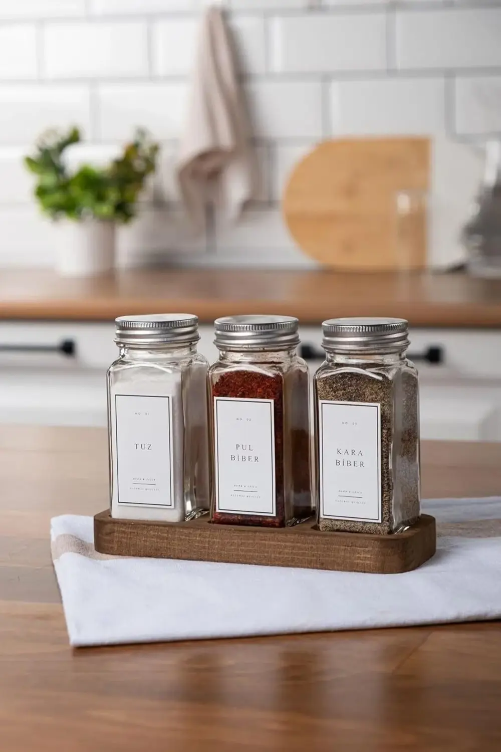 3'Lü Gümüş Baharatlık Seti Ahşap Stantlı 395519