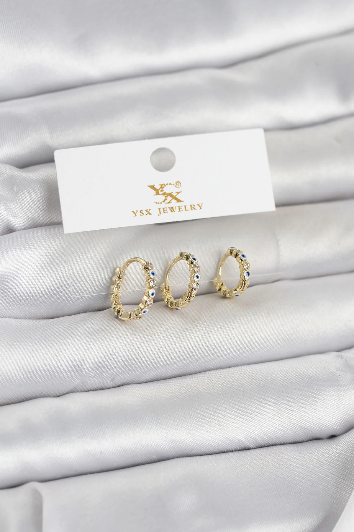 3'lü Pirinç Gold Renk Nazarlı Kadın Küpe Seti - Şıklık ve Korumayı Bir Arada