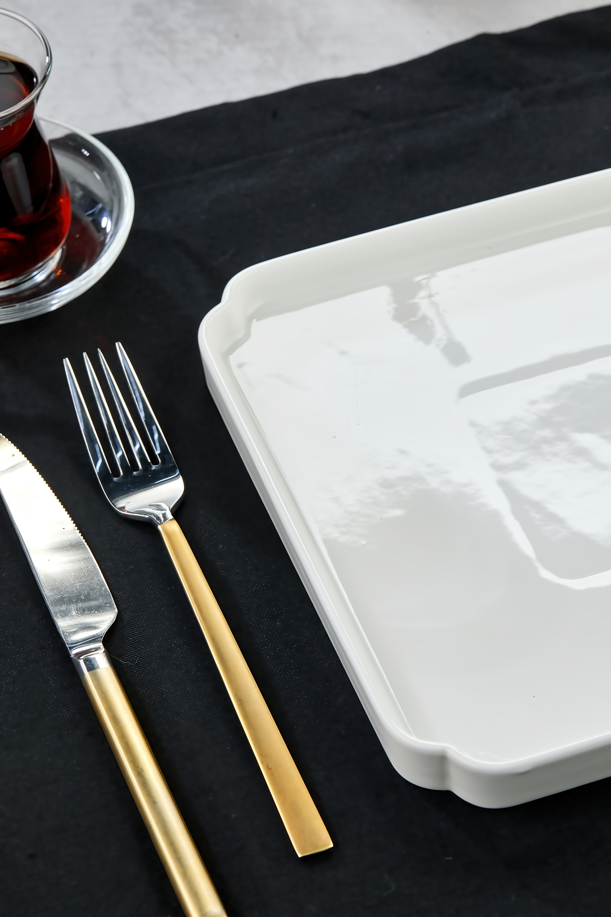 3’lü Porselen Kare Servis ve Sunum Tabağı Seti 23x23 cm – Şık Kah