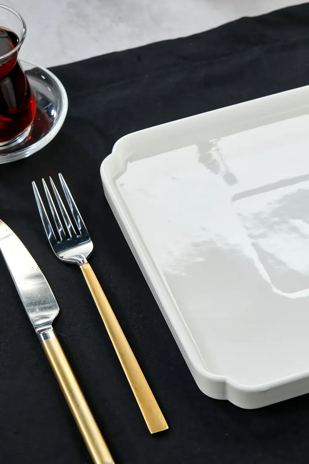 3’lü Porselen Kare Servis ve Sunum Tabağı Seti 23x23 cm – Şık Kah