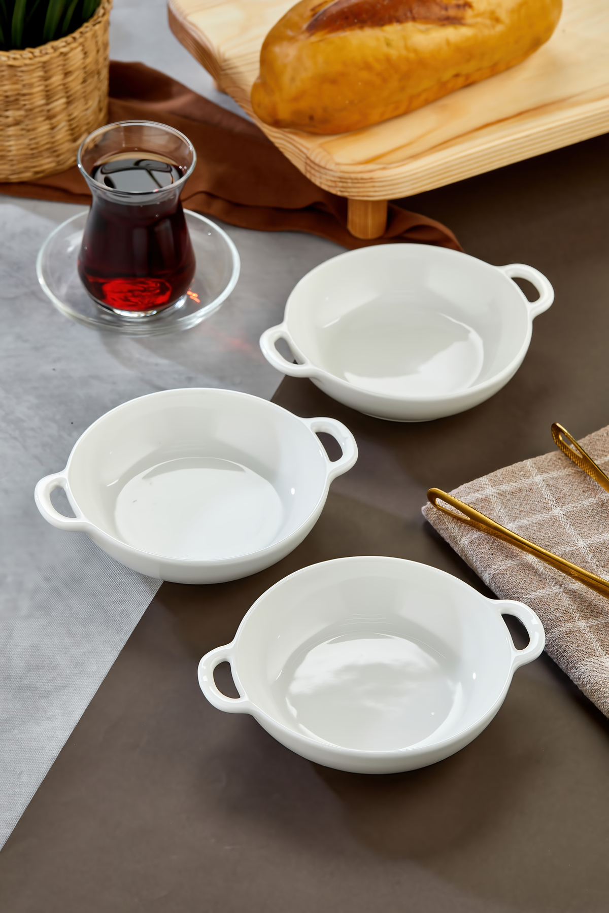 3’lü Porselen Kulplu Yuvarlak Sunum ve Meze Kasesi Seti 15x12x3,5 3’lü Porselen Kulplu Yuvarlak Sunum ve Meze Kasesi Seti 15x12x3,5