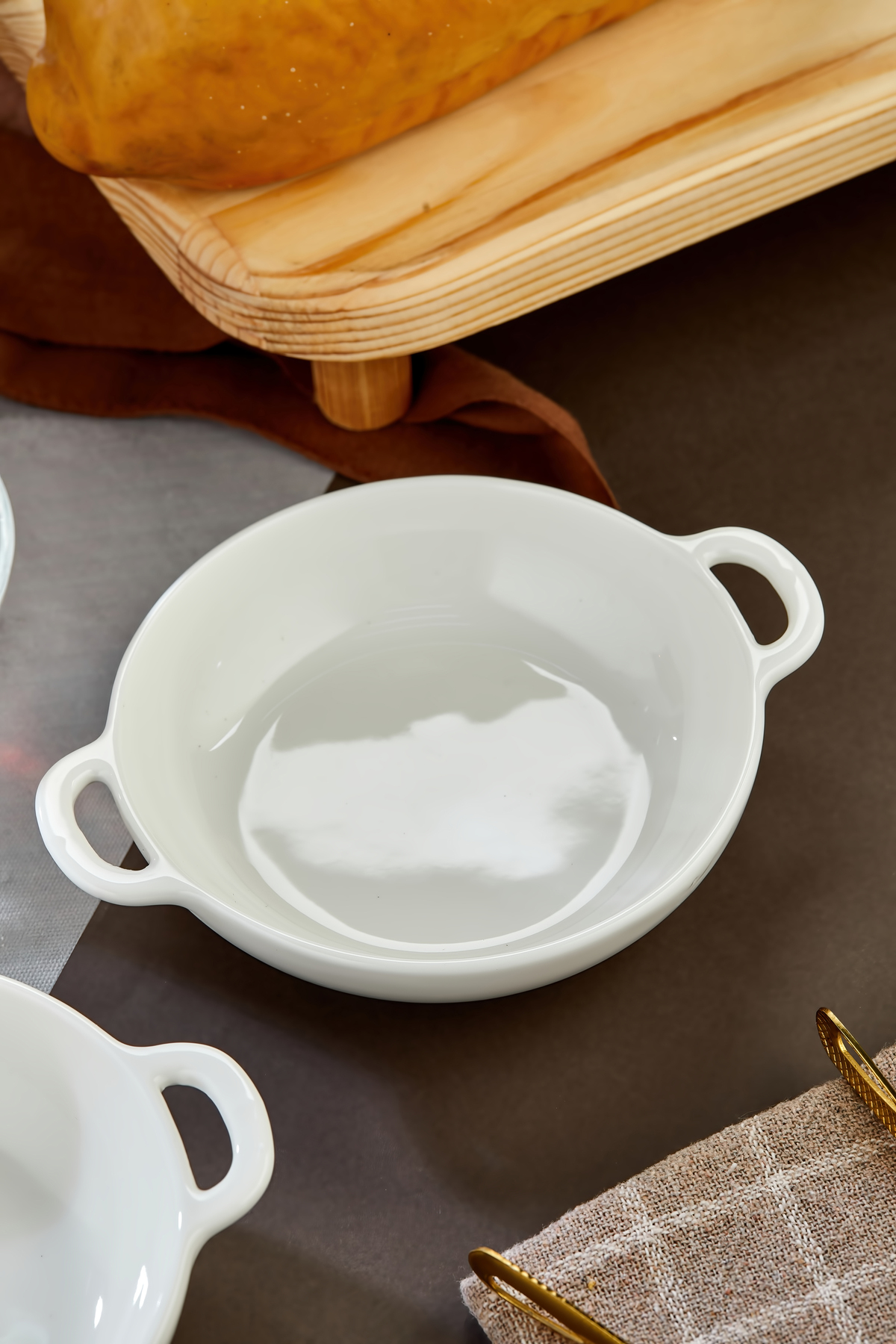 3’lü Porselen Kulplu Yuvarlak Sunum ve Meze Kasesi Seti 15x12x3,5 3’lü Porselen Kulplu Yuvarlak Sunum ve Meze Kasesi Seti 15x12x3,5