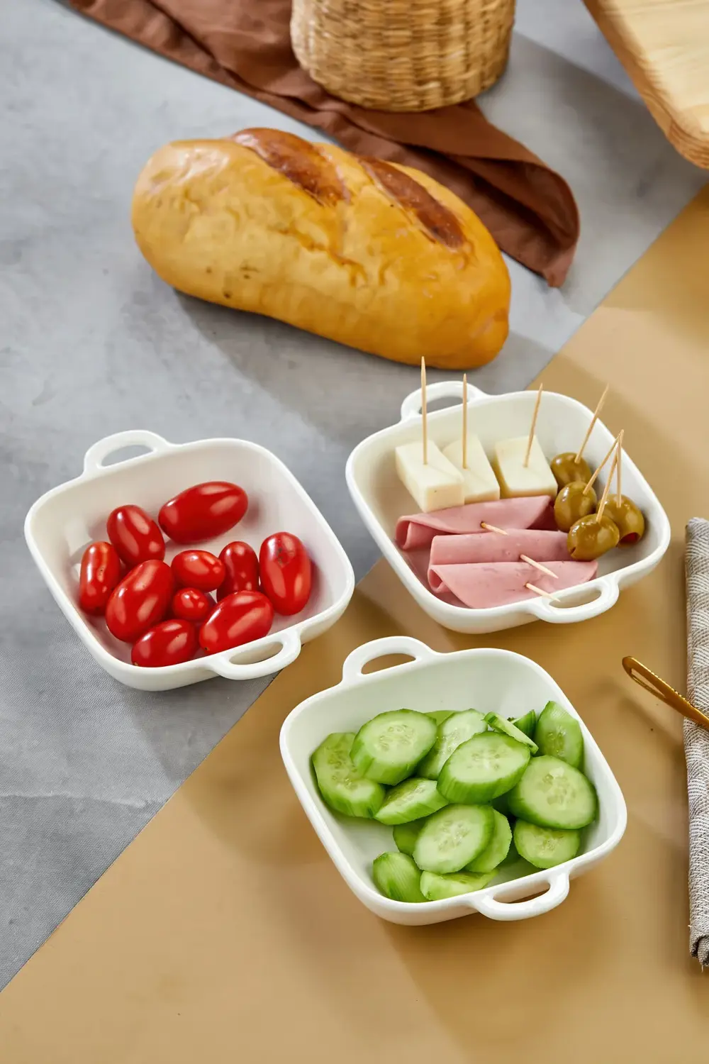 3'lü Porselen Kulplu Kare Sunum ve Meze Kasesi 15x12x3,5 cm – Şık