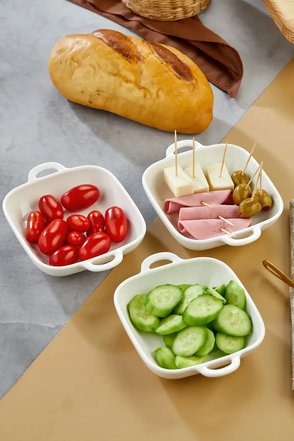 3'lü Porselen Kulplu Kare Sunum ve Meze Kasesi 15x12x3,5 cm – Şık