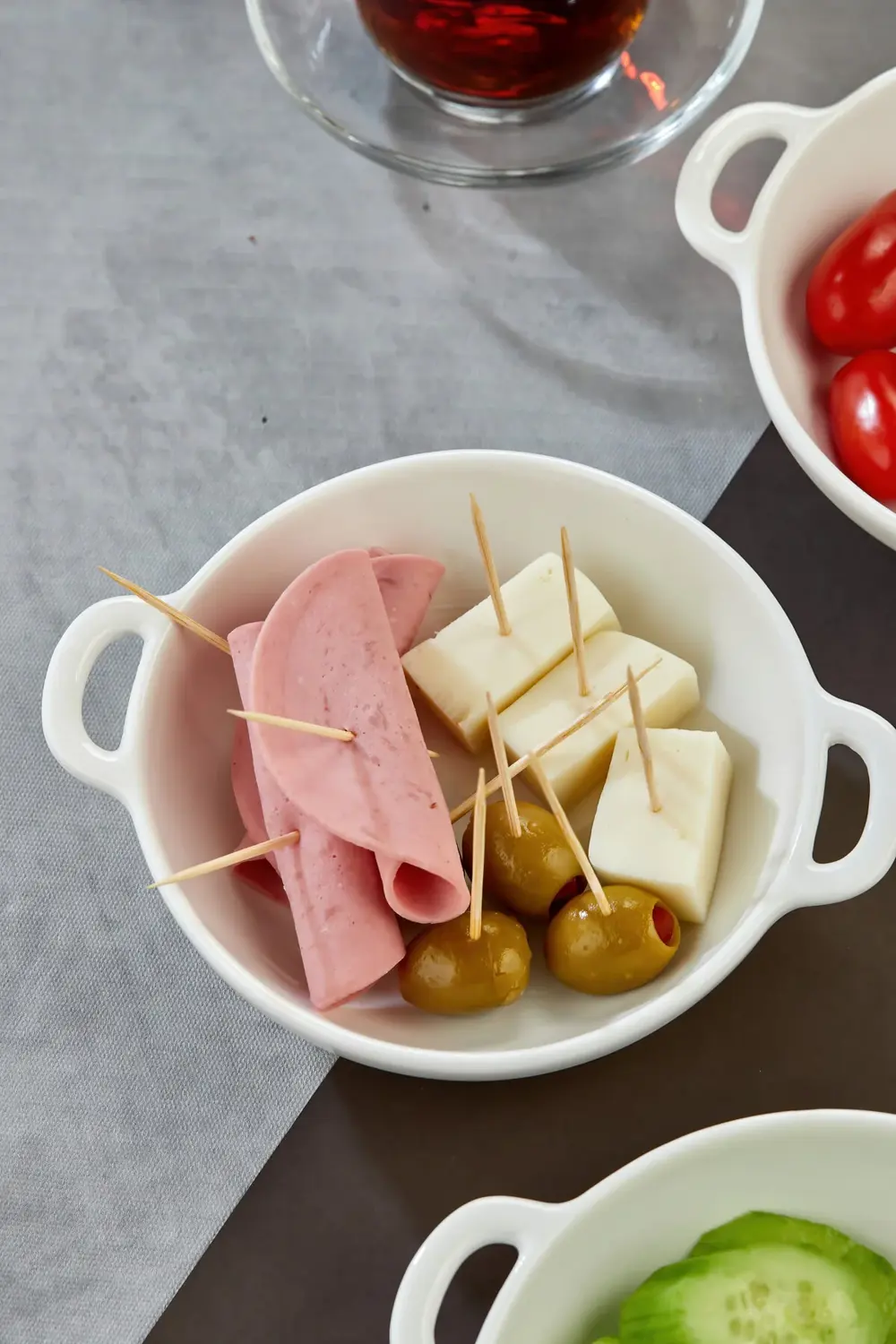 3’lü Porselen Kulplu Yuvarlak Sunum ve Meze Kasesi Seti 15x12x3,5