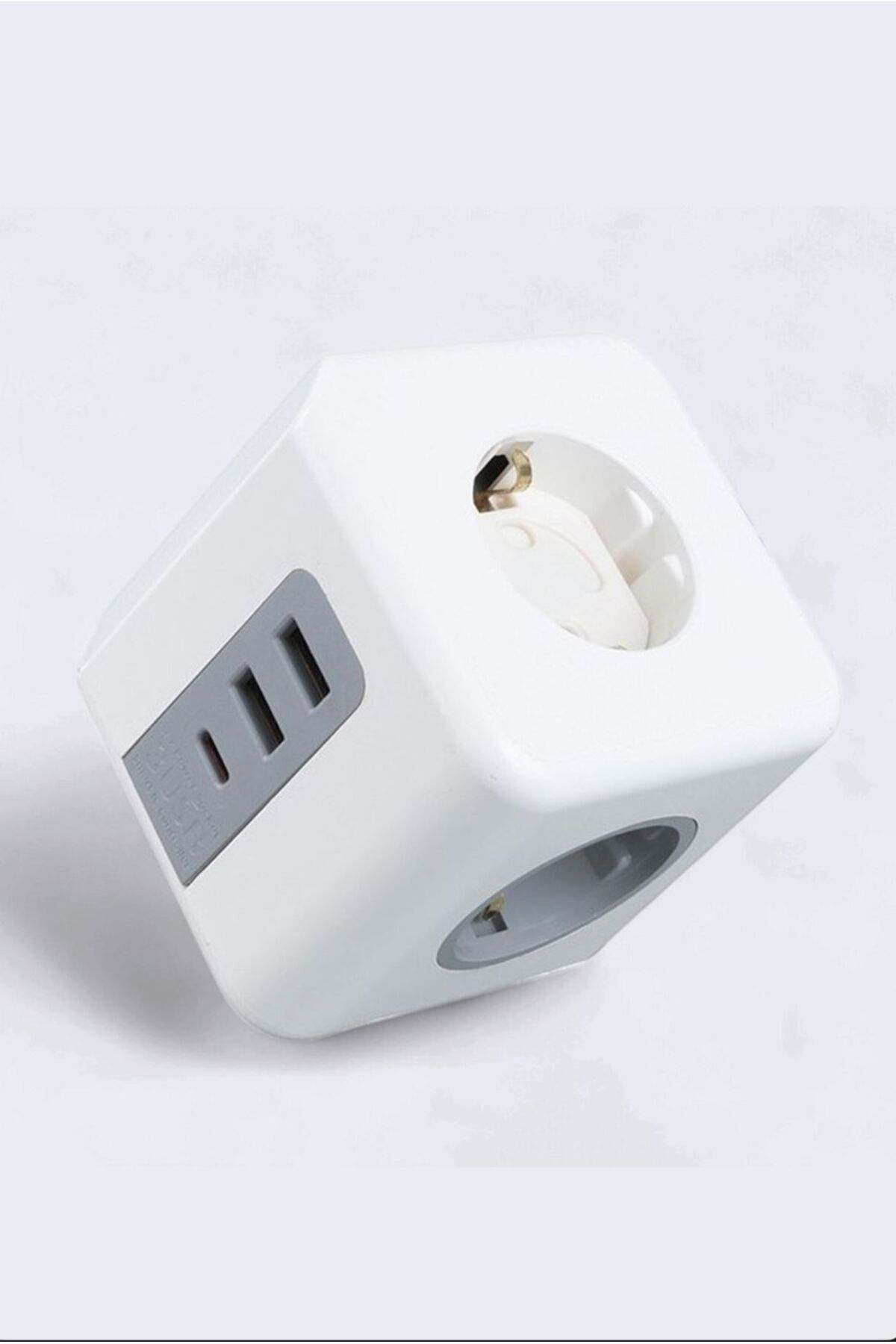 3’lü Priz 2x USB + 1x Type-C Girişli – Çocuk Korumalı ve Termal K